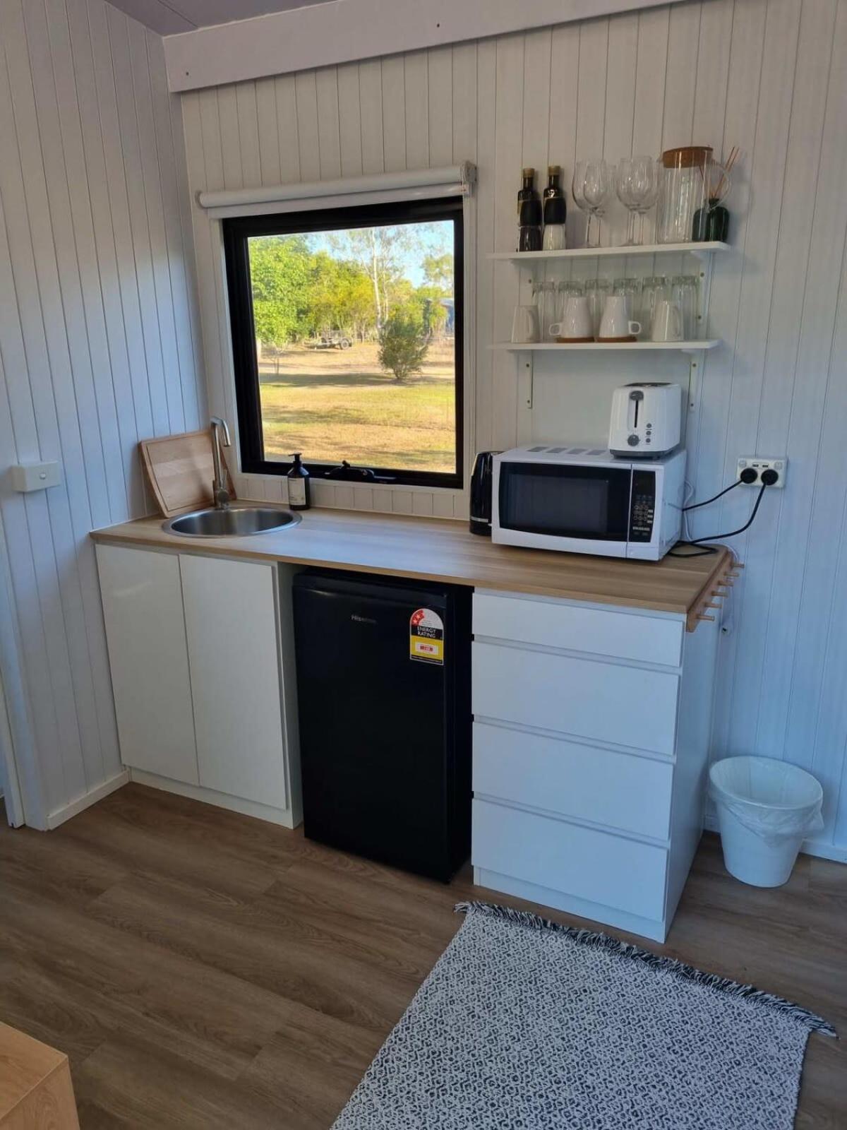 Mobile Home photo 3
