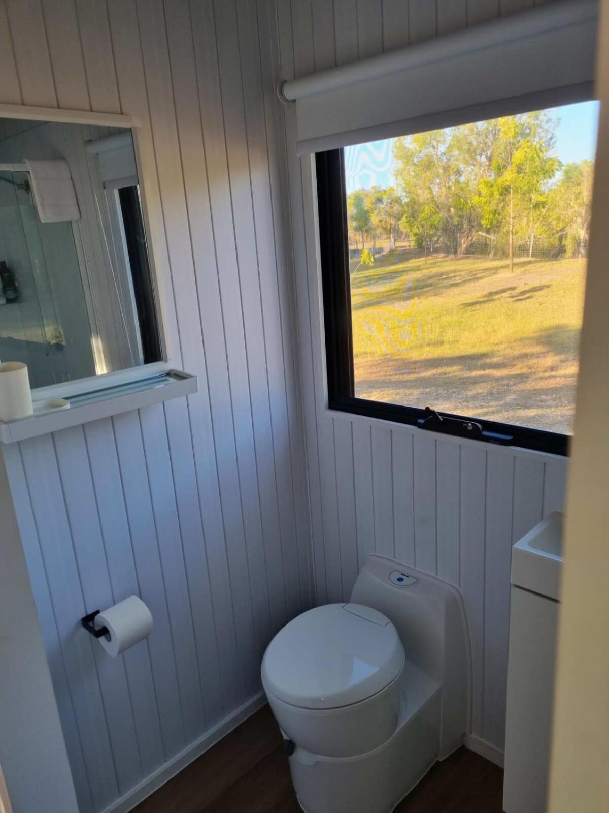 Mobile Home photo 2