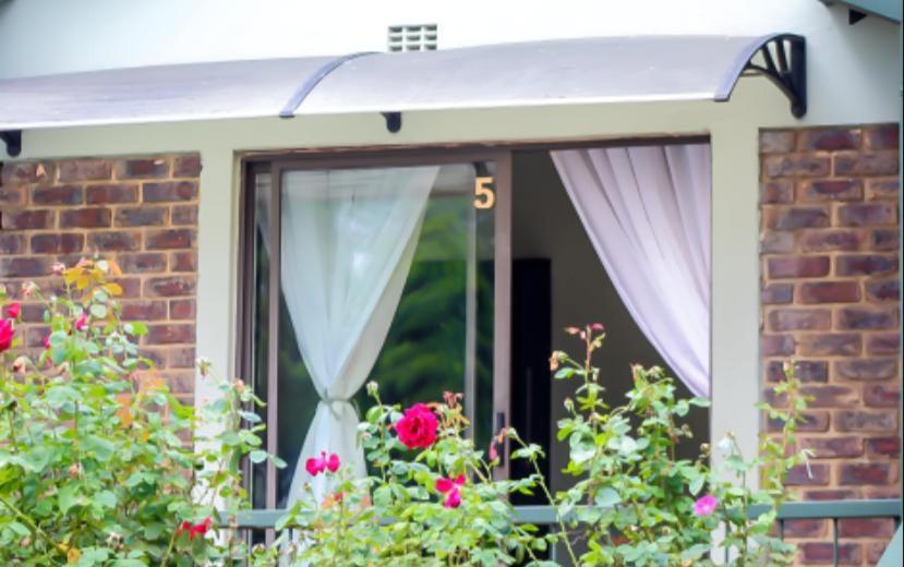 Standard Double or Twin Room with Garden View - Photo 4