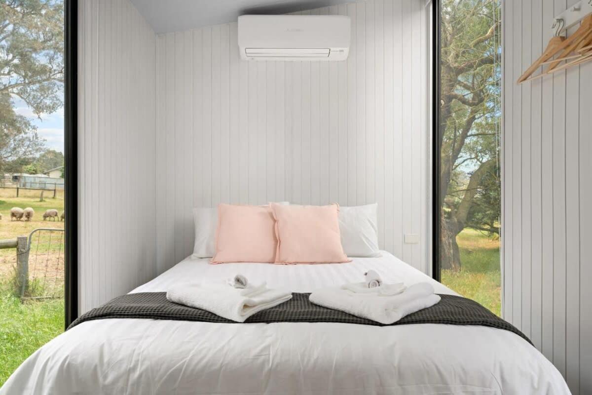 Mobile Home photo 1