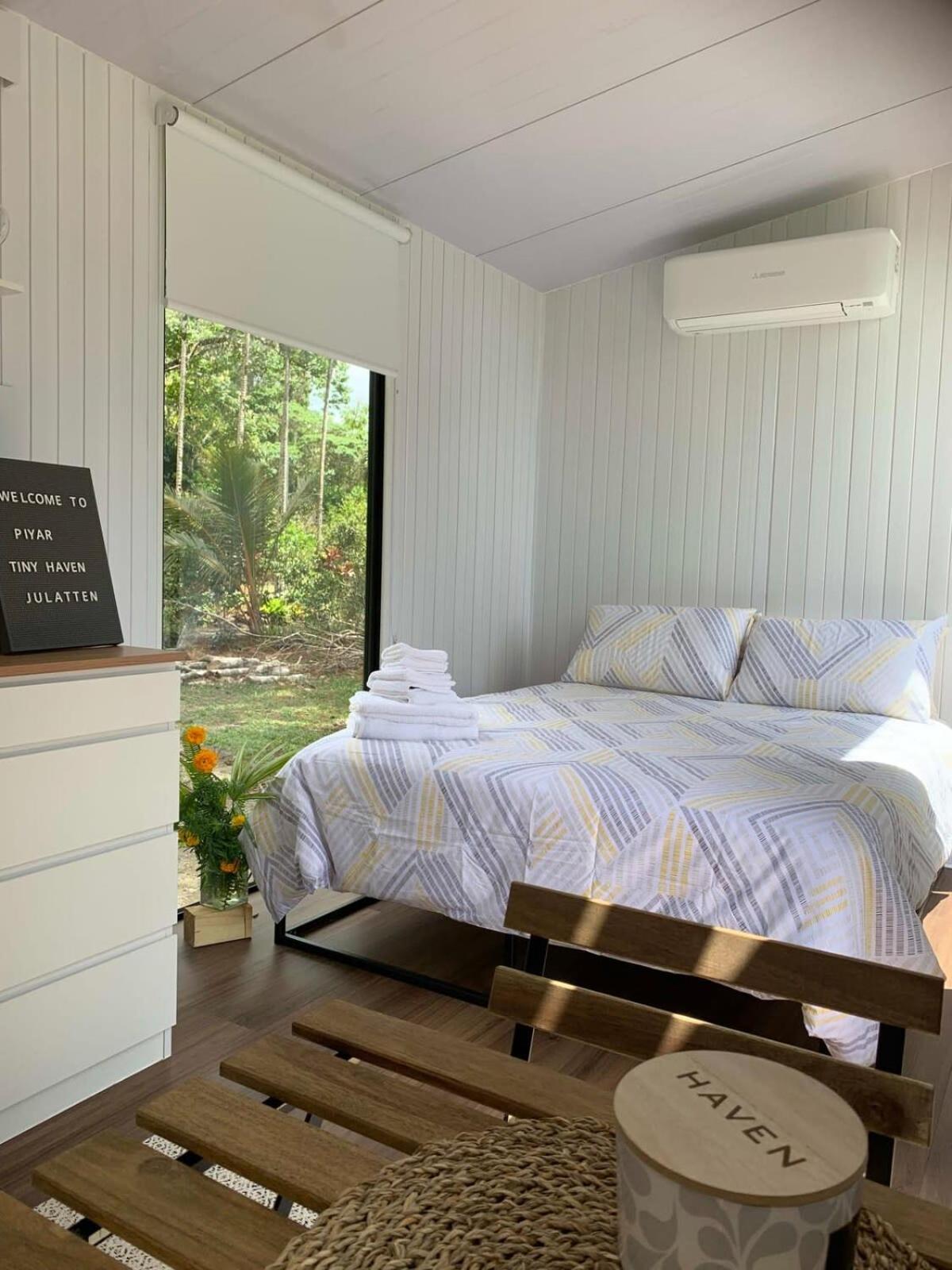 Mobile Home photo 1