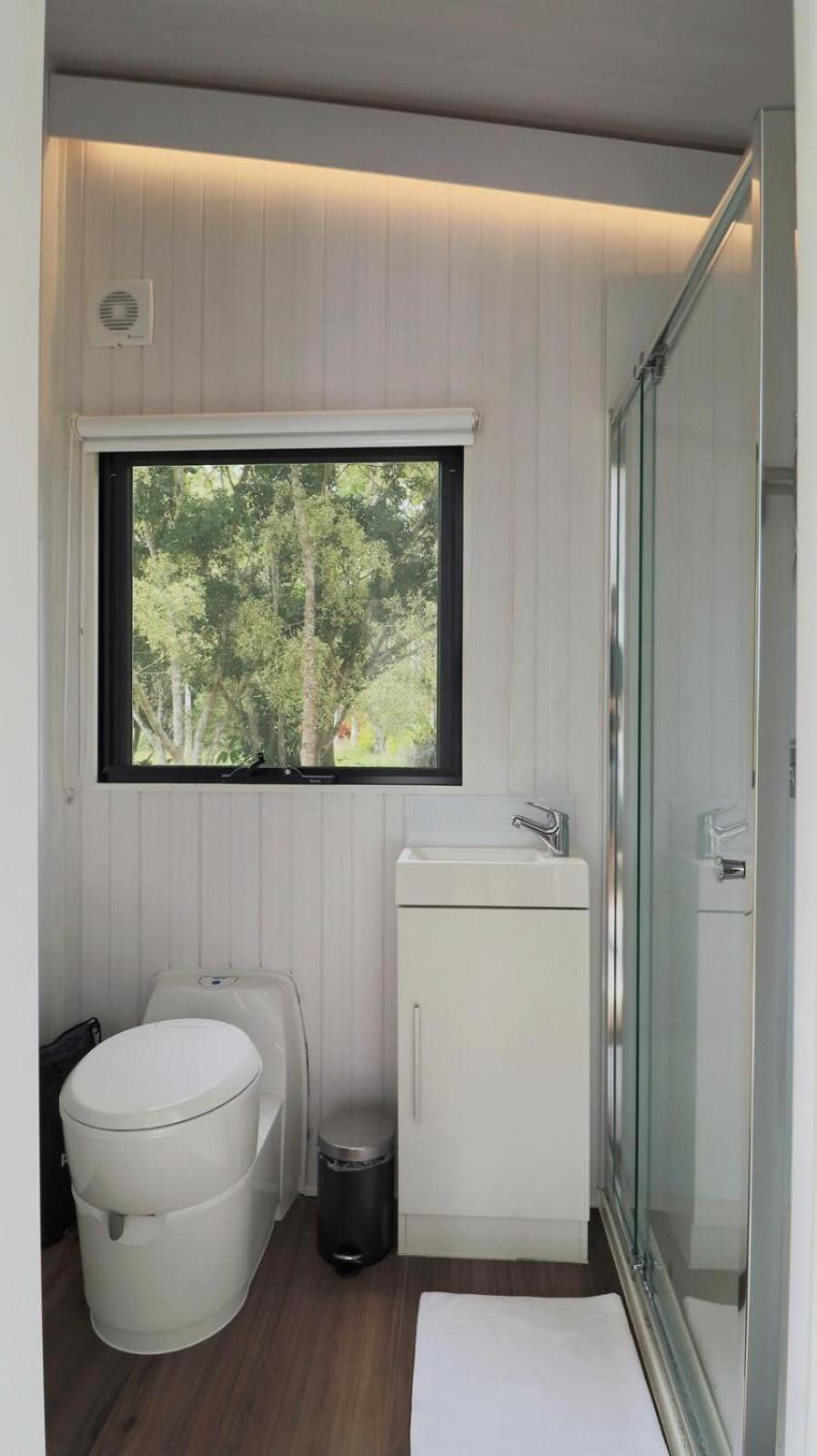 Mobile Home photo 2