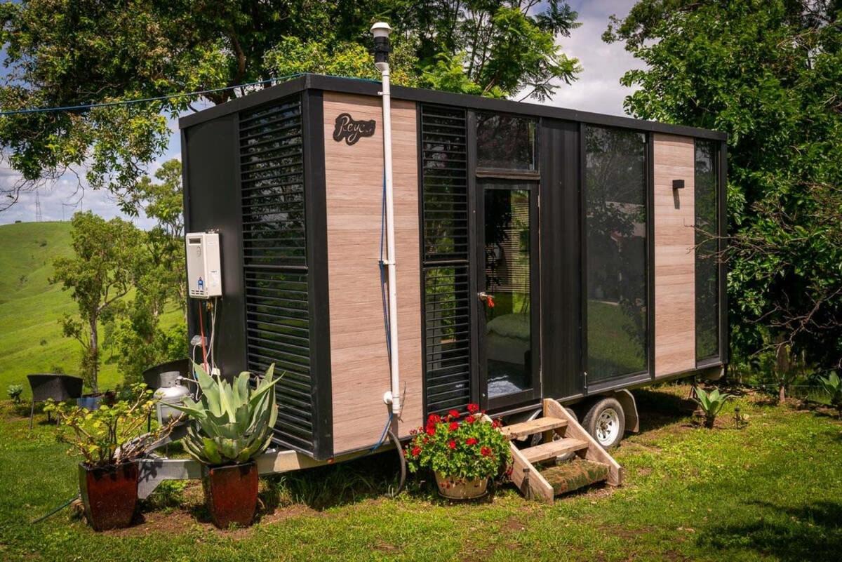 Mobile Home photo 1