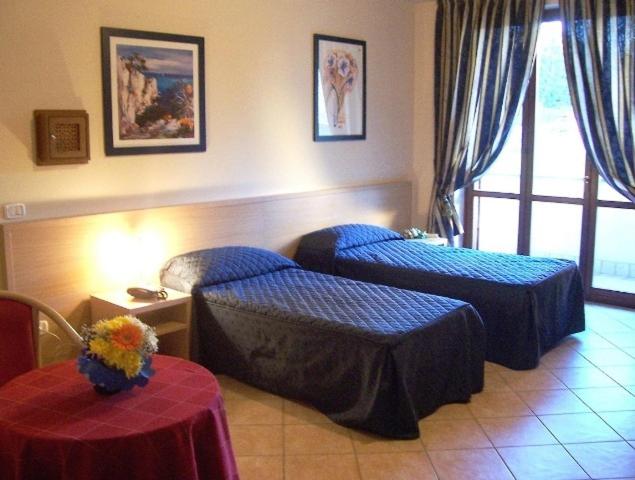 Triple Room - Photo 1