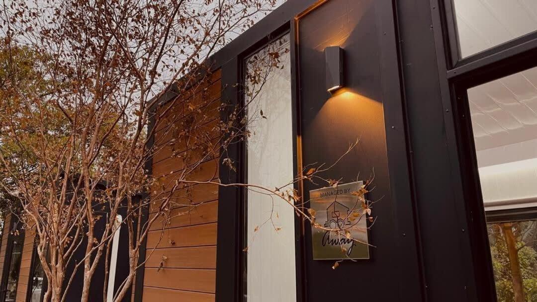 Mobile Home photo 3