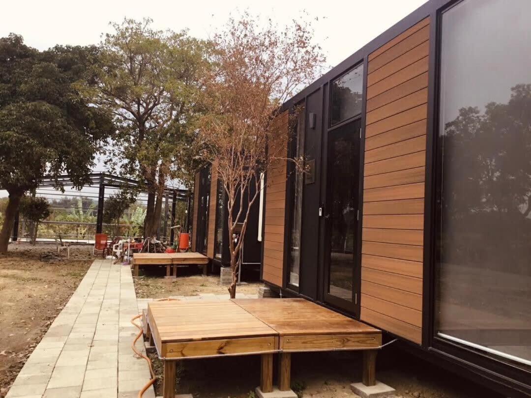 Mobile Home photo 2