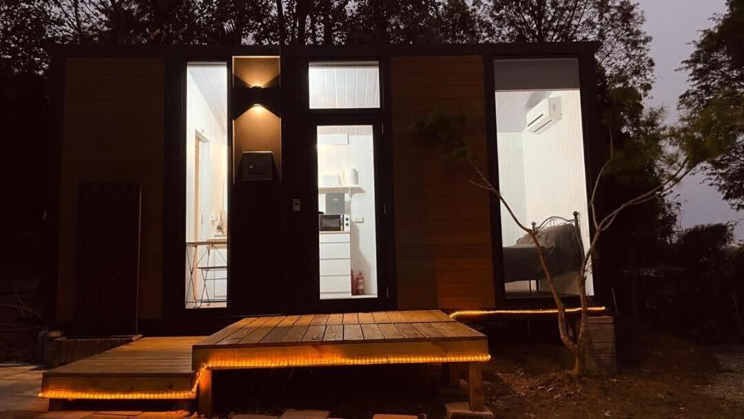 Mobile Home photo 3