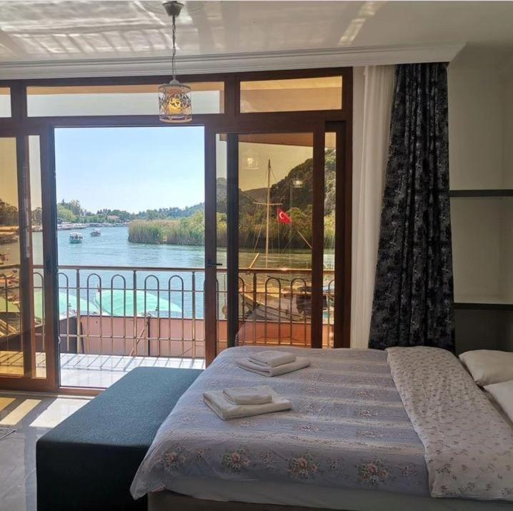 Triple Room with Lake View photo 2