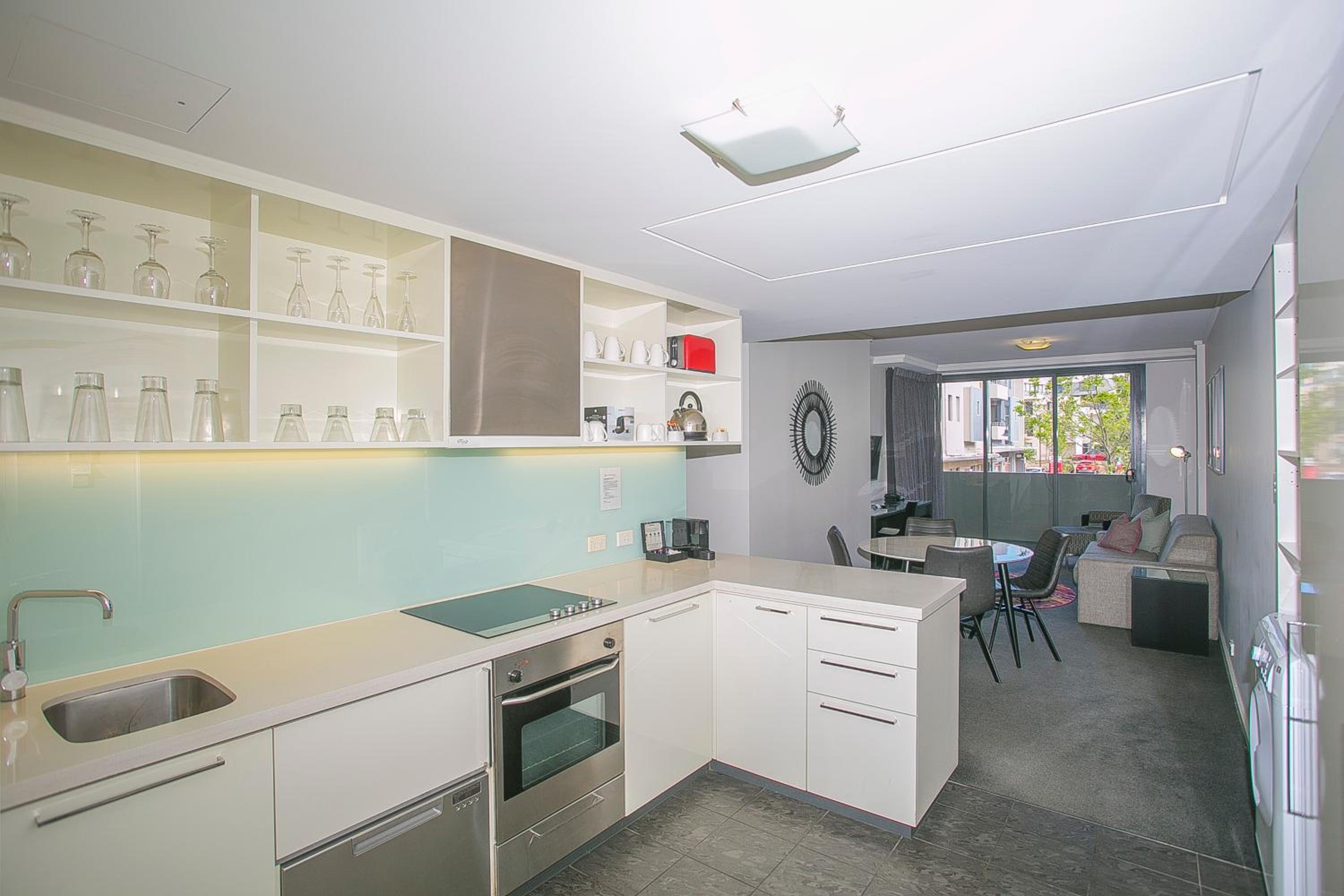 Classic Apartment - Photo 7