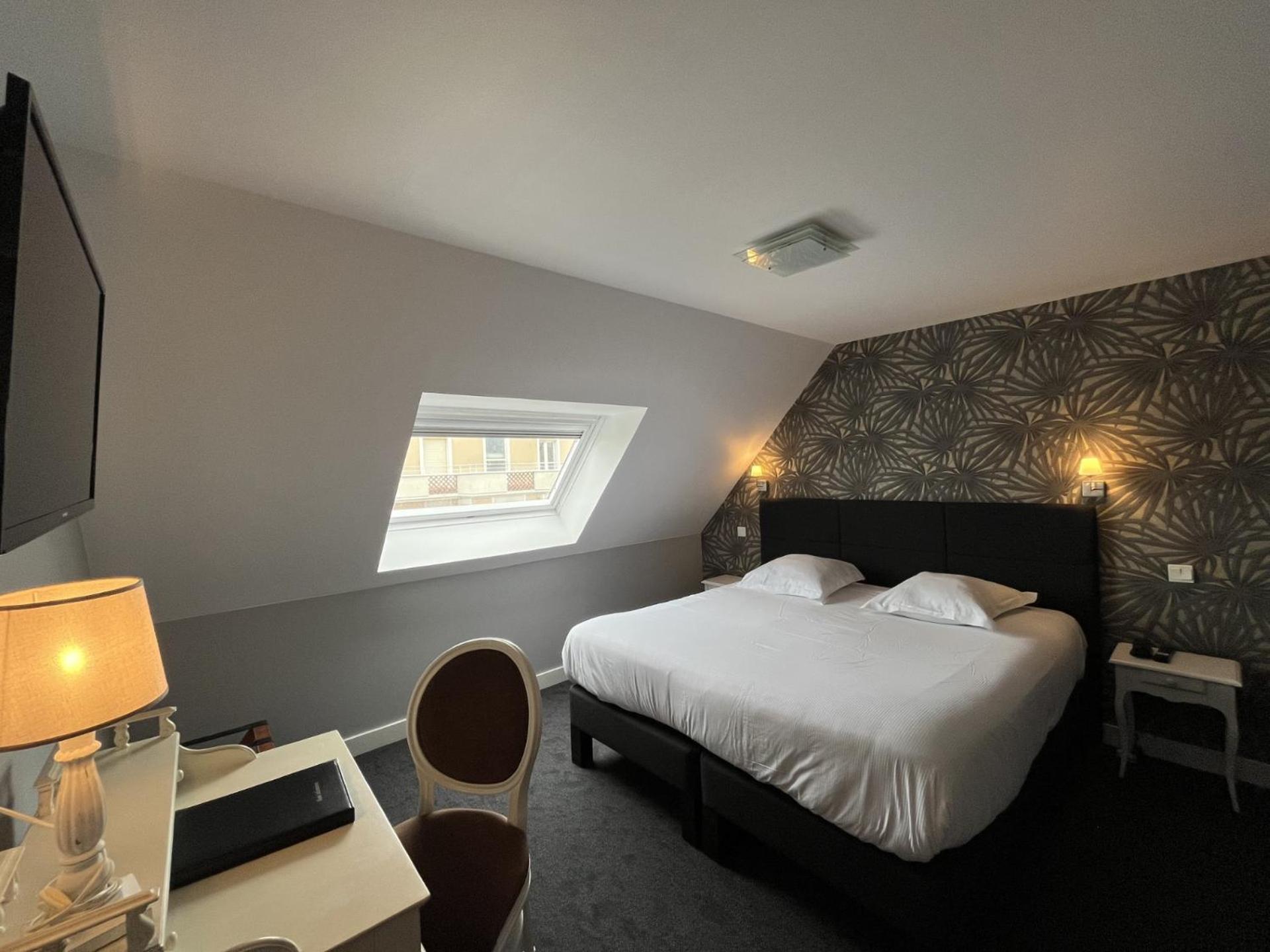 Superior Double Room - Photo 3