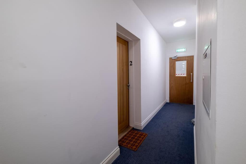 Two-Bedroom Apartment photo 2