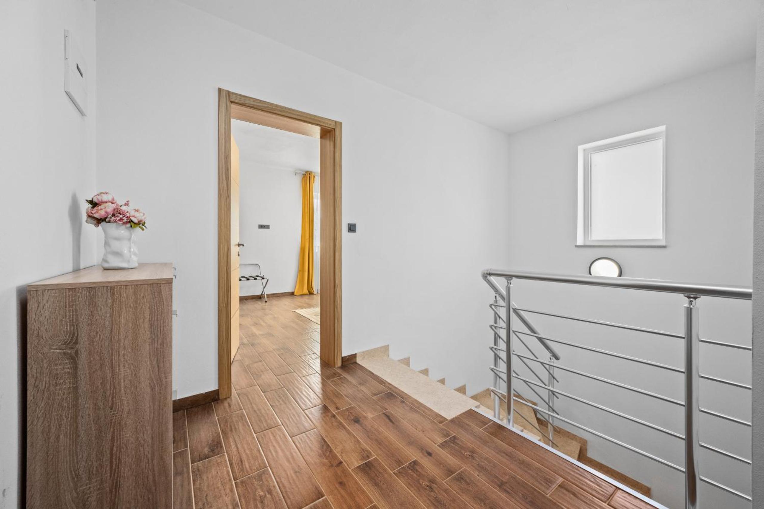 Villa photo 2