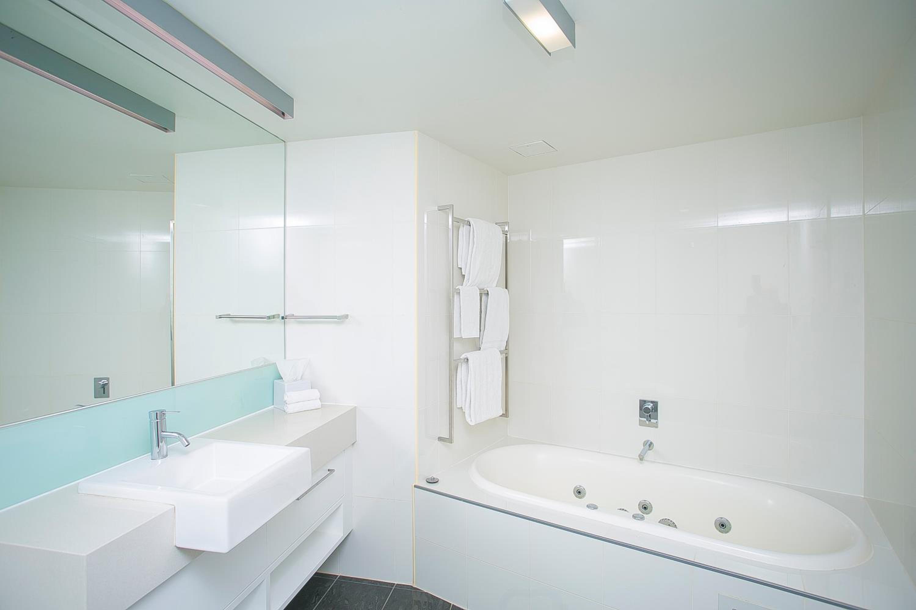 Superior Suite - Photo 3