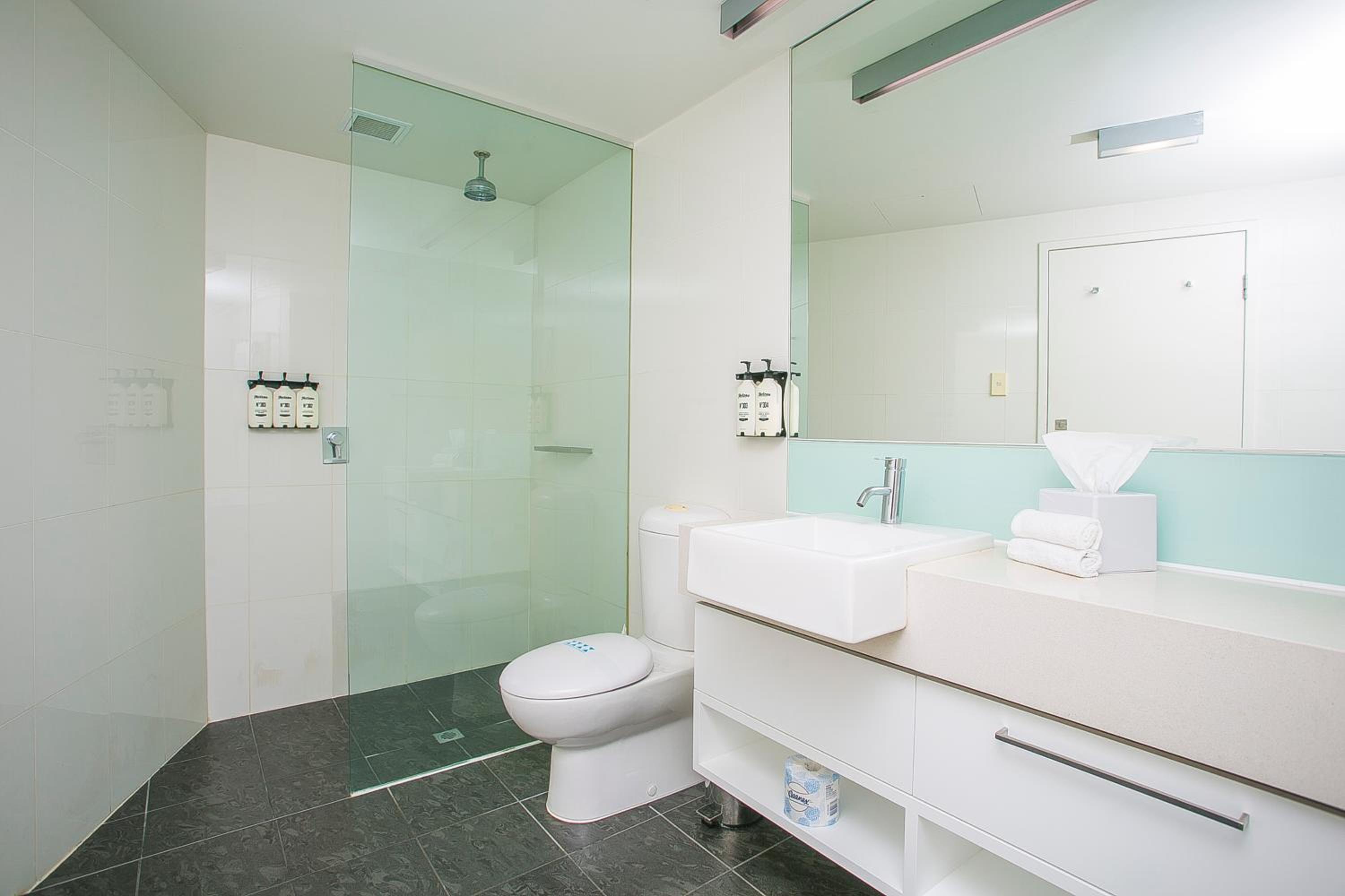 Superior Suite - Photo 2
