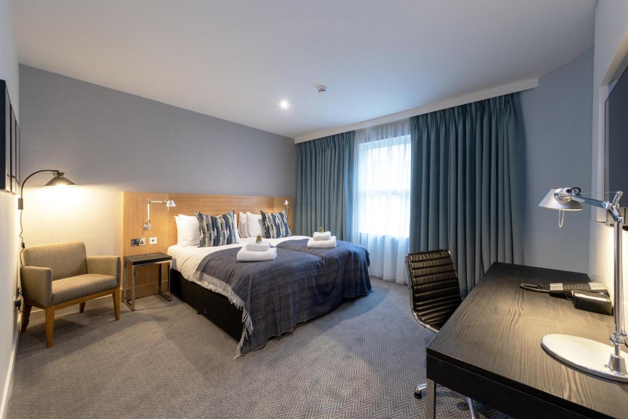 City Twin Room photo 1