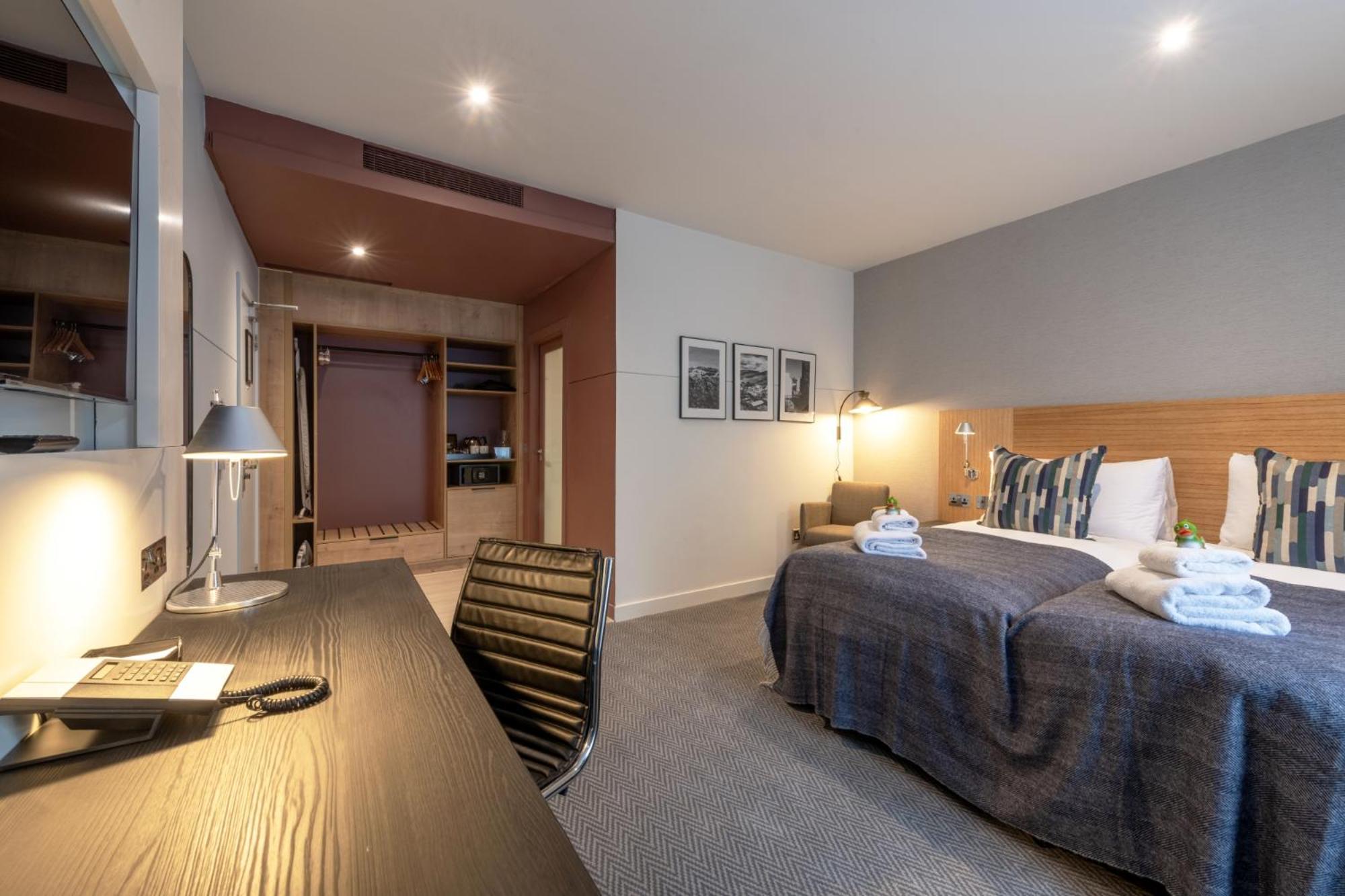 City Twin Room photo 3