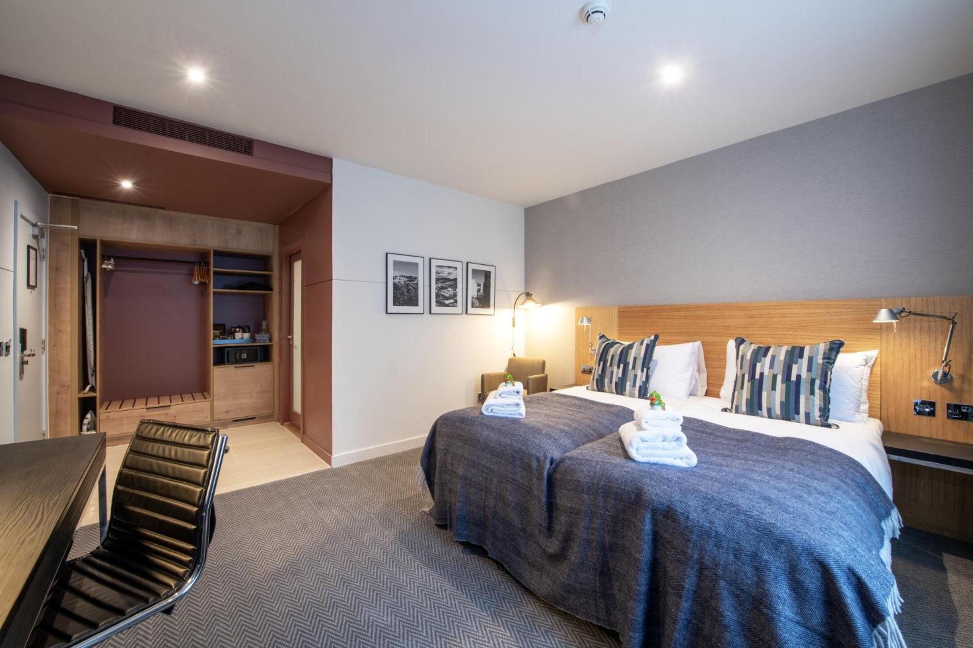 City Twin Room photo 2