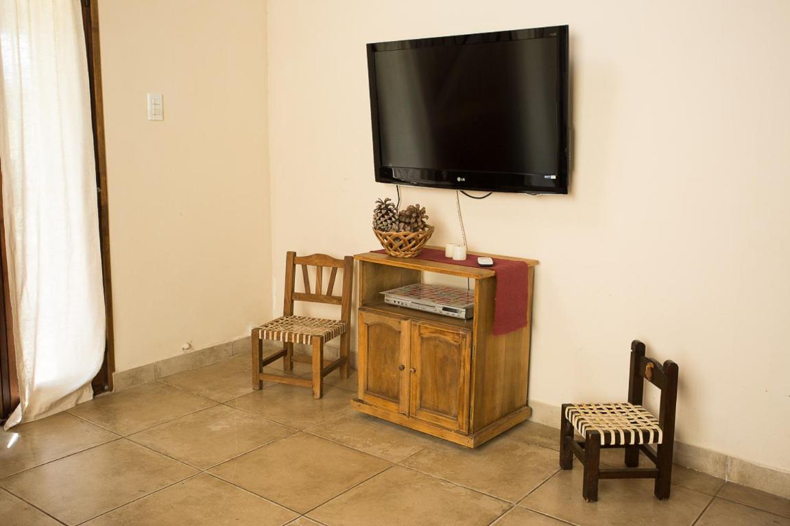 One-Bedroom House photo 1