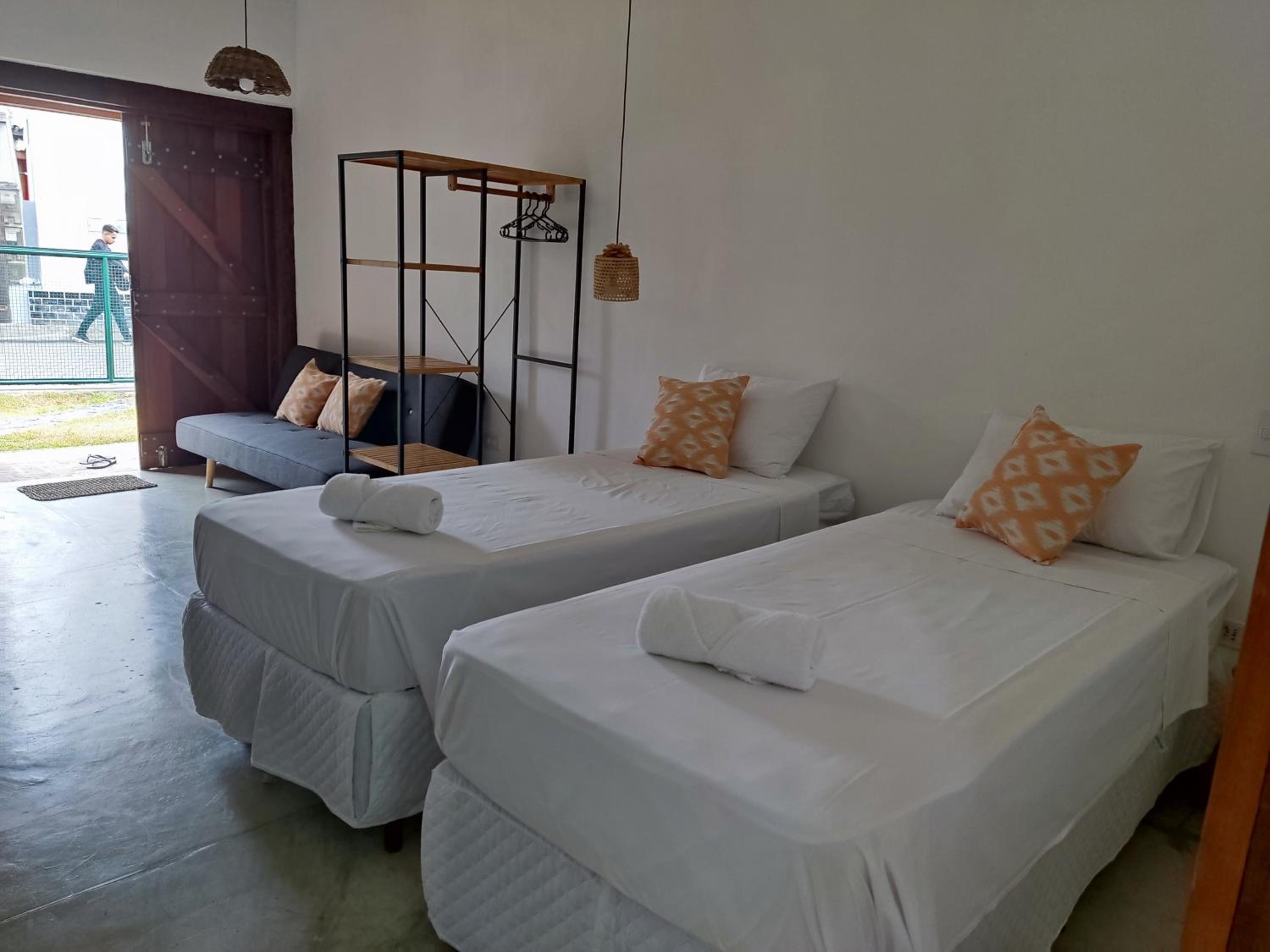 Standard Double or Twin Room - Photo 6