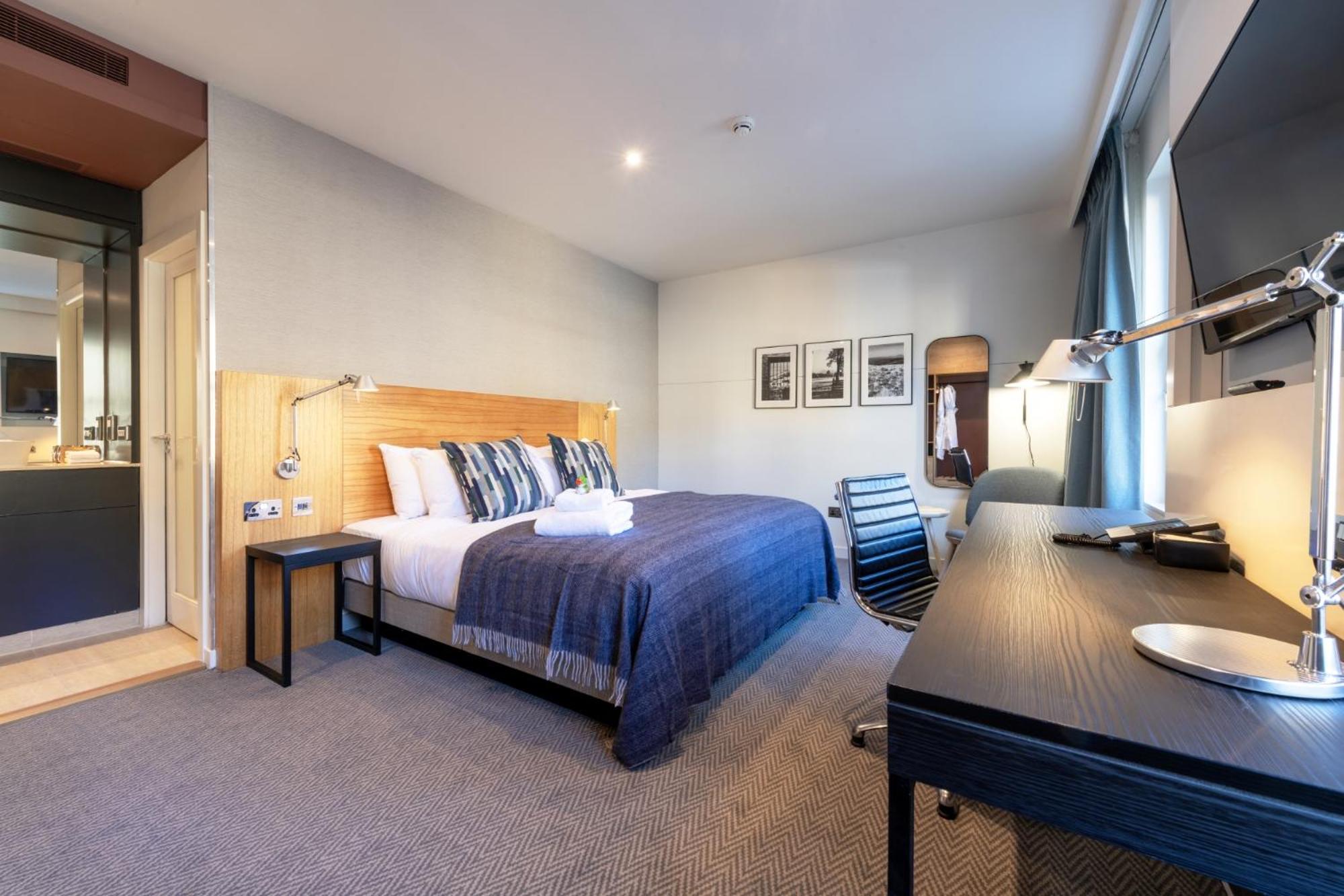 Castle View Suite - Photo 1