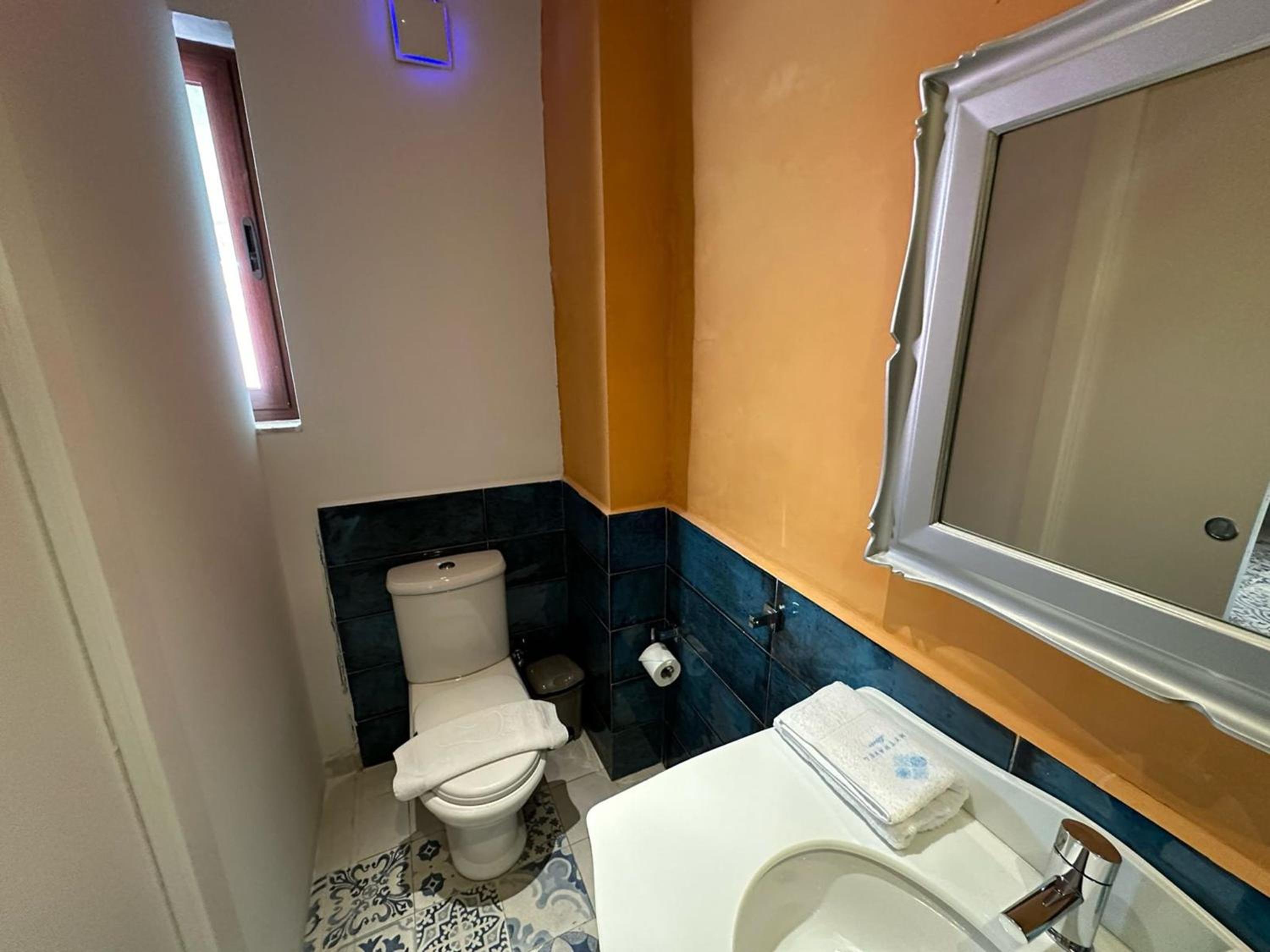 Double or Twin Room - Photo 20