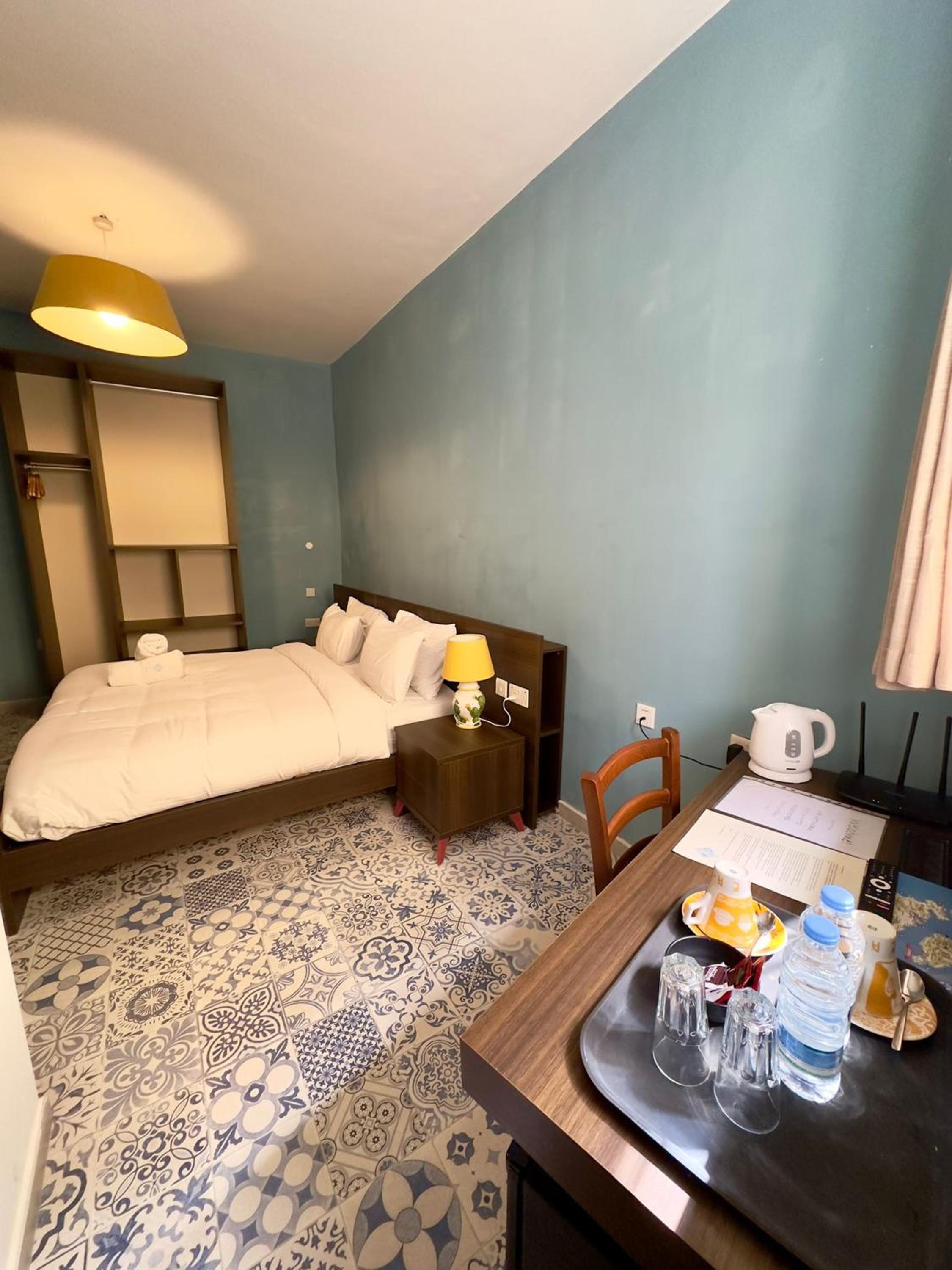 Double or Twin Room - Photo 9