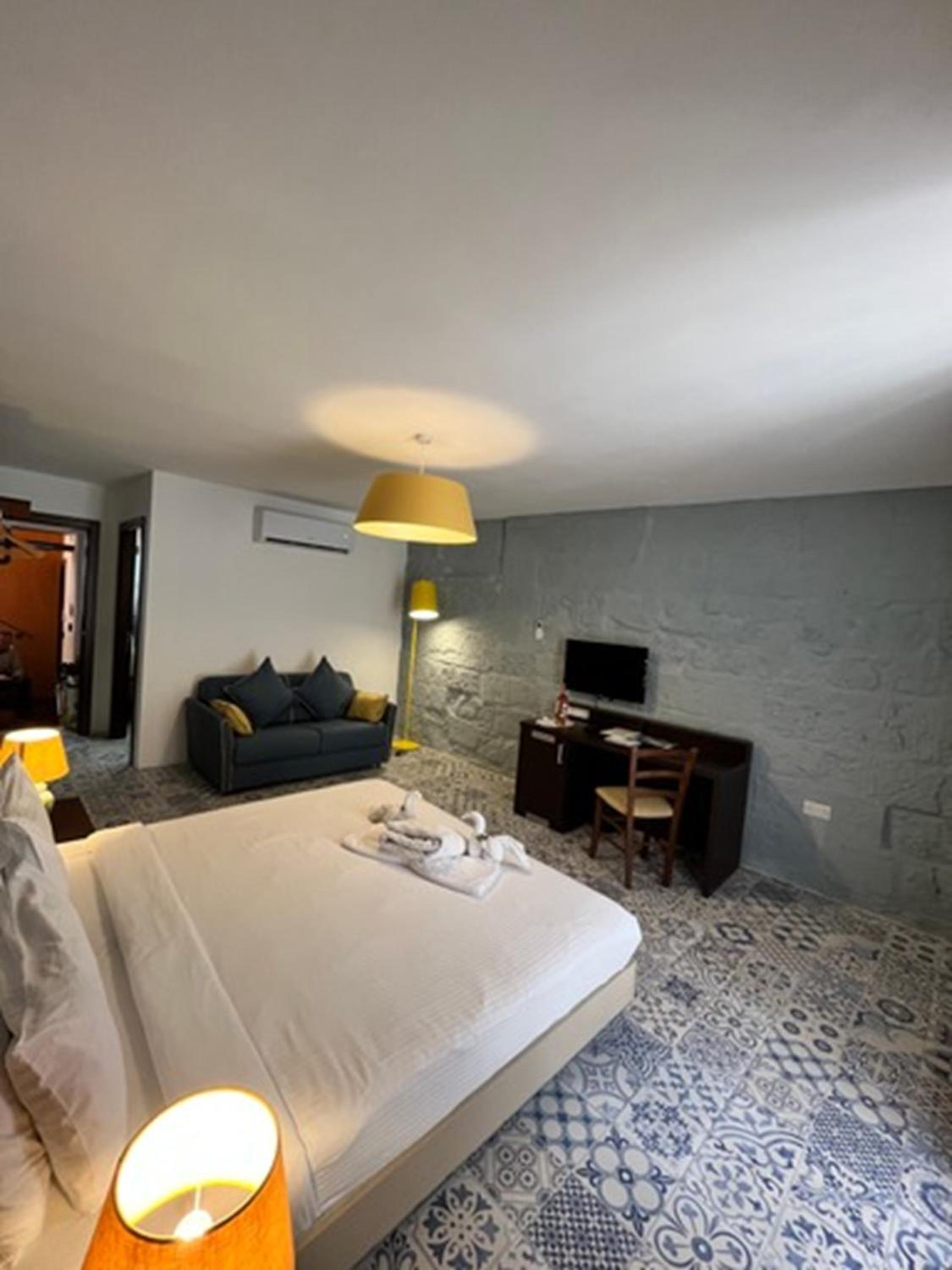 Superior Double Room - Photo 38
