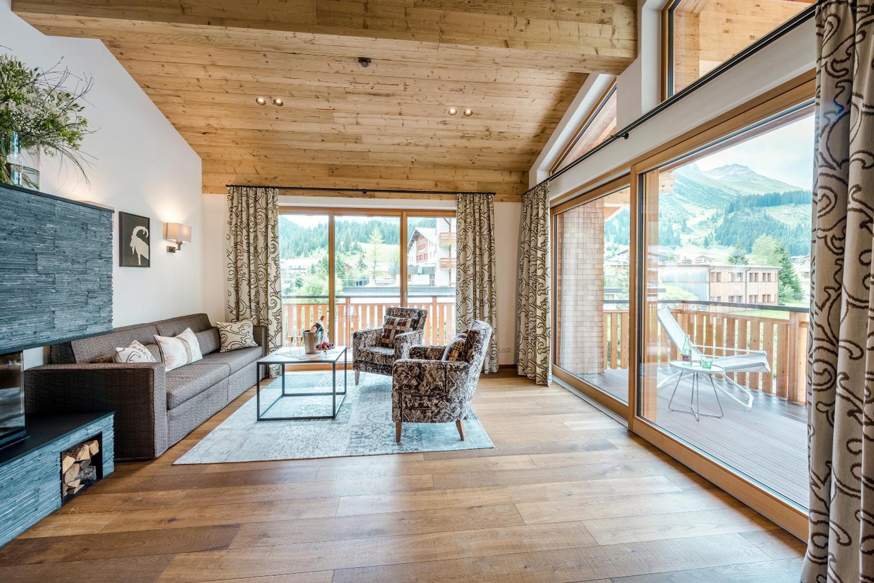 Deluxe Family Room photo 1