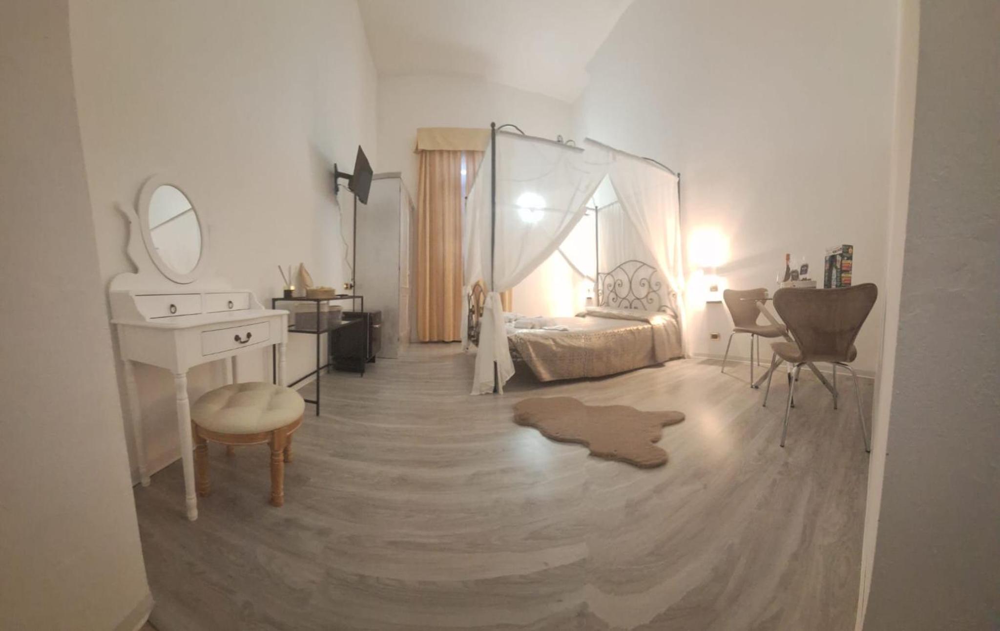 Deluxe Double Room - Photo 2