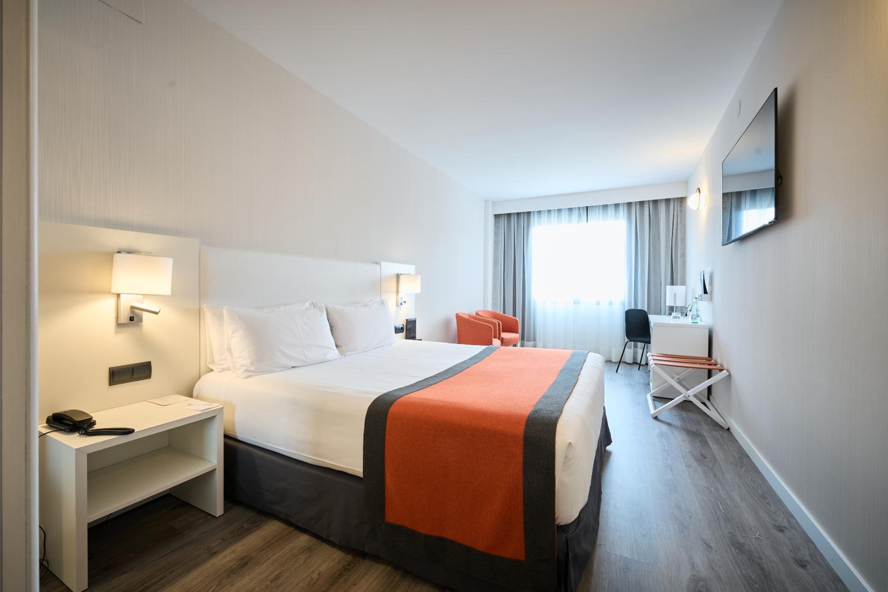 Premium Double or Twin Room - Photo 1