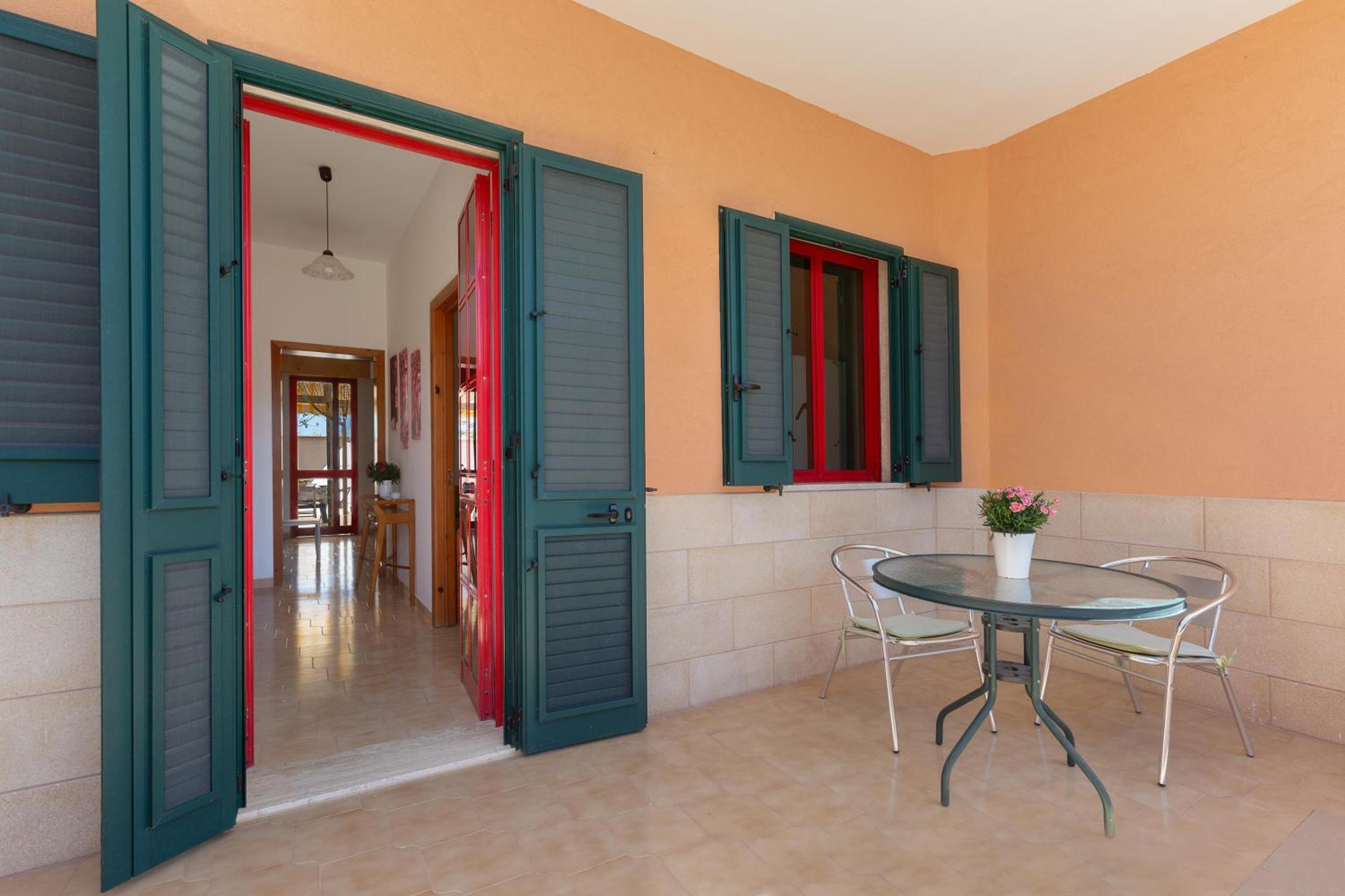 Three-Bedroom House photo 3