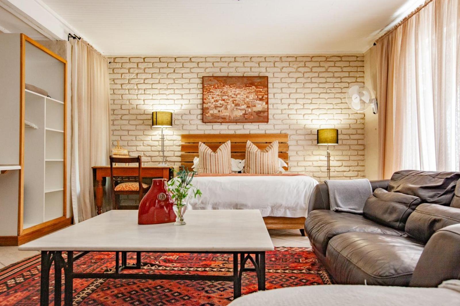 Deluxe Queen Room photo 2