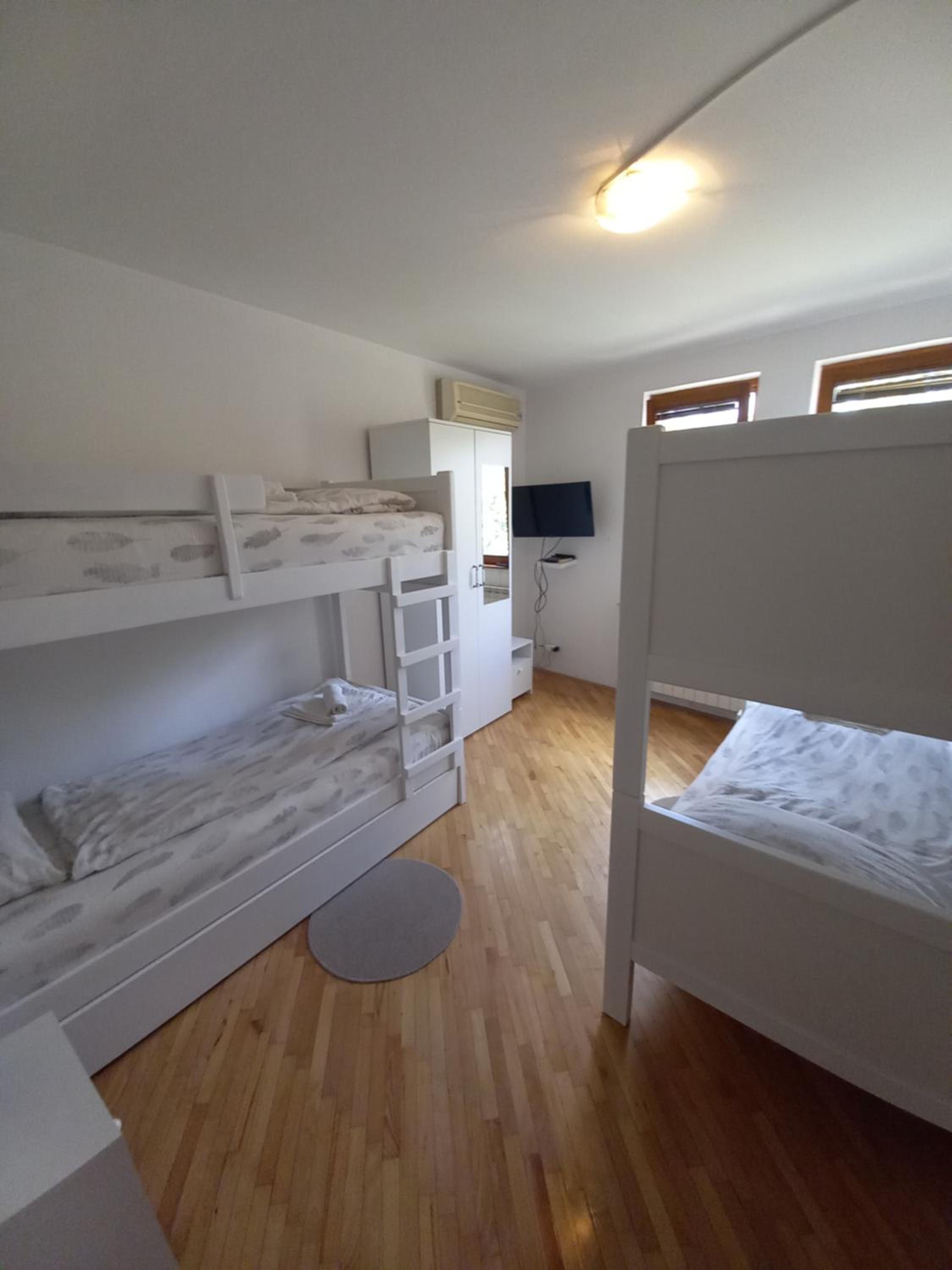Bed in 4-Bed Mixed Dormitory Room photo 1