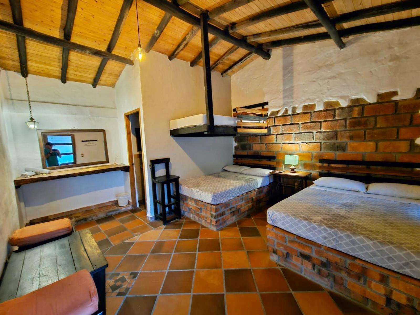 Family Room with Private Bathroom photo 1