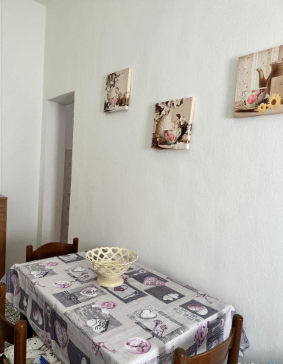 One-Bedroom House photo 2