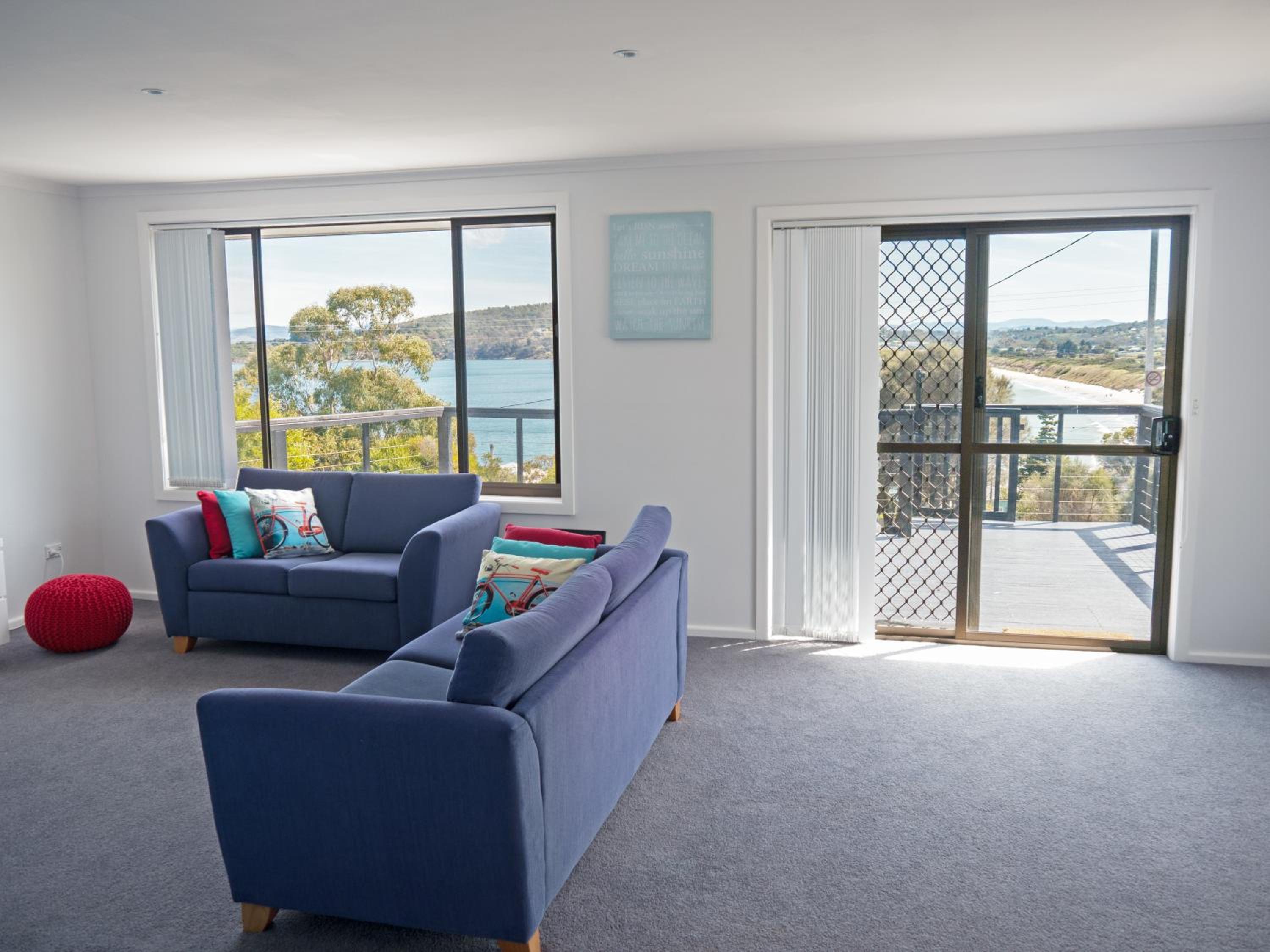 Two-Bedroom House photo 3