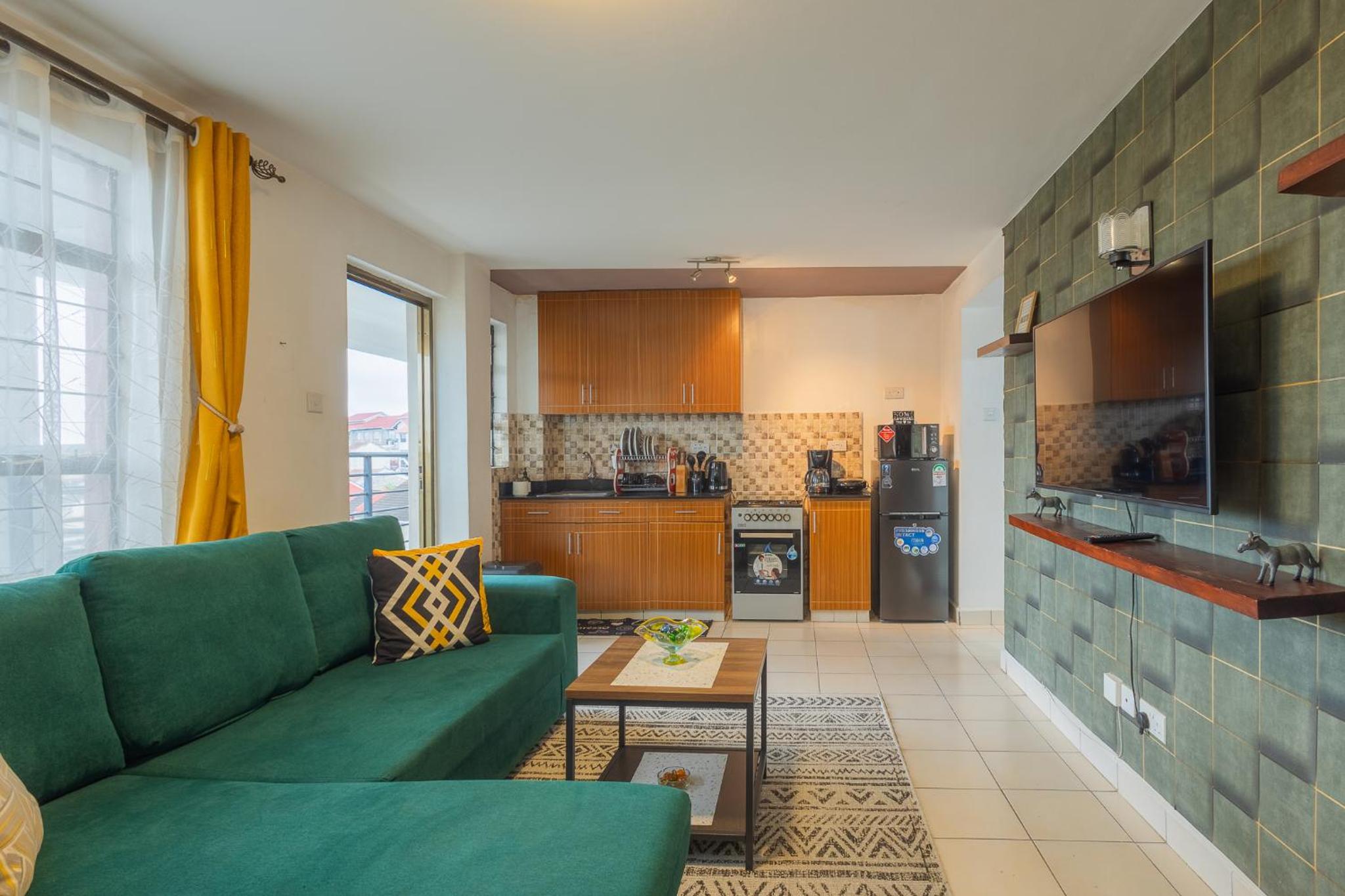 Apartment with Balcony - Photo 7