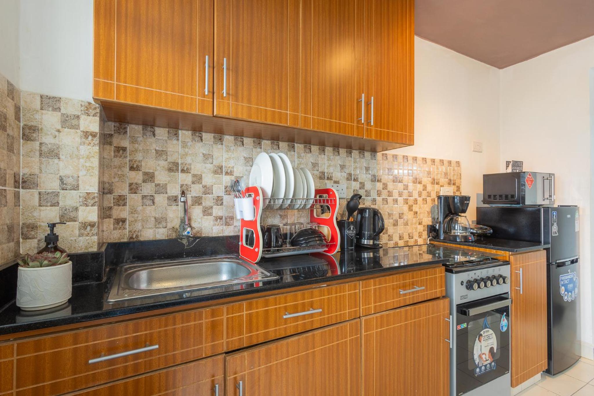 Apartment with Balcony - Photo 12