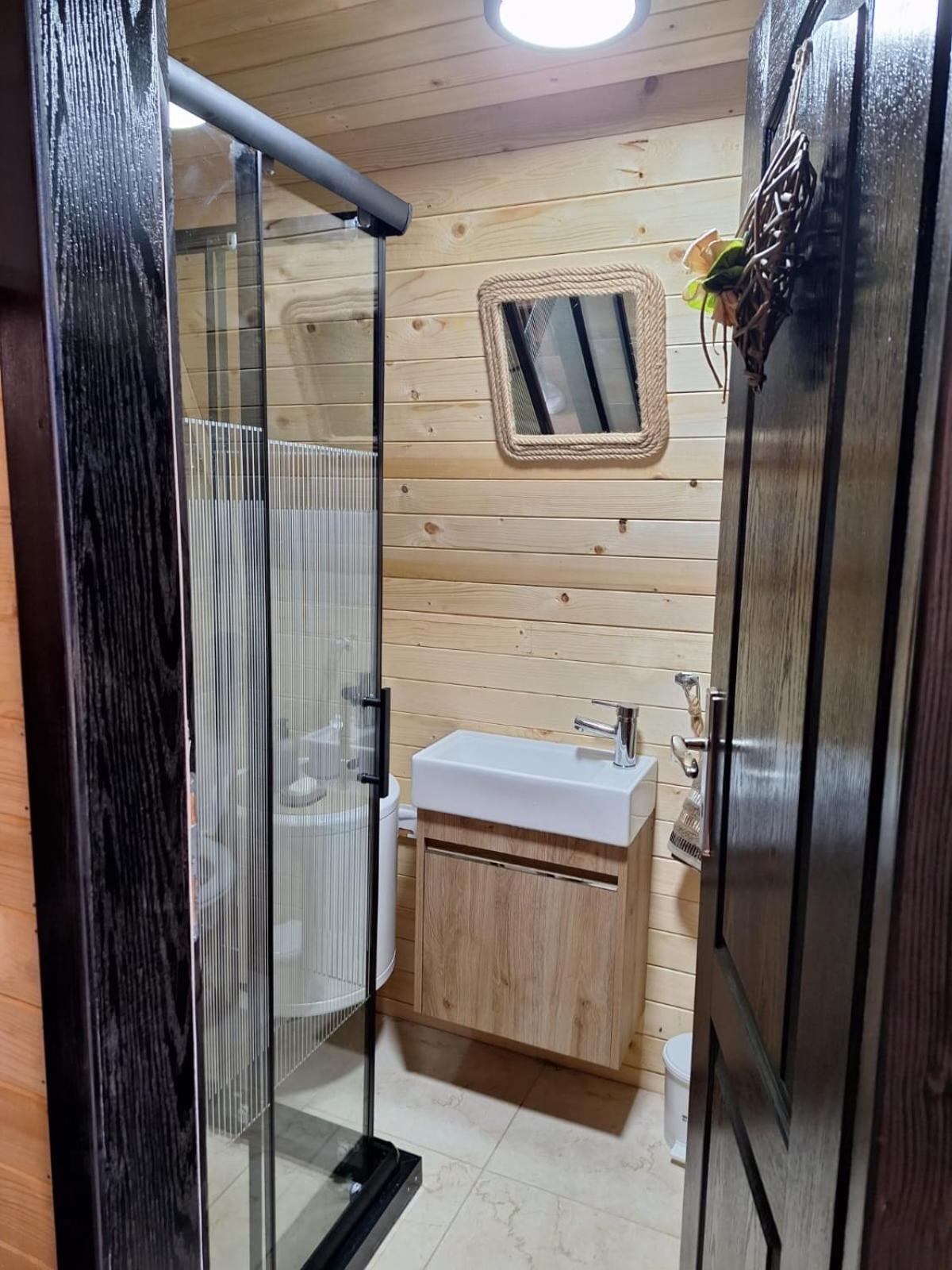 One-Bedroom Chalet photo 3