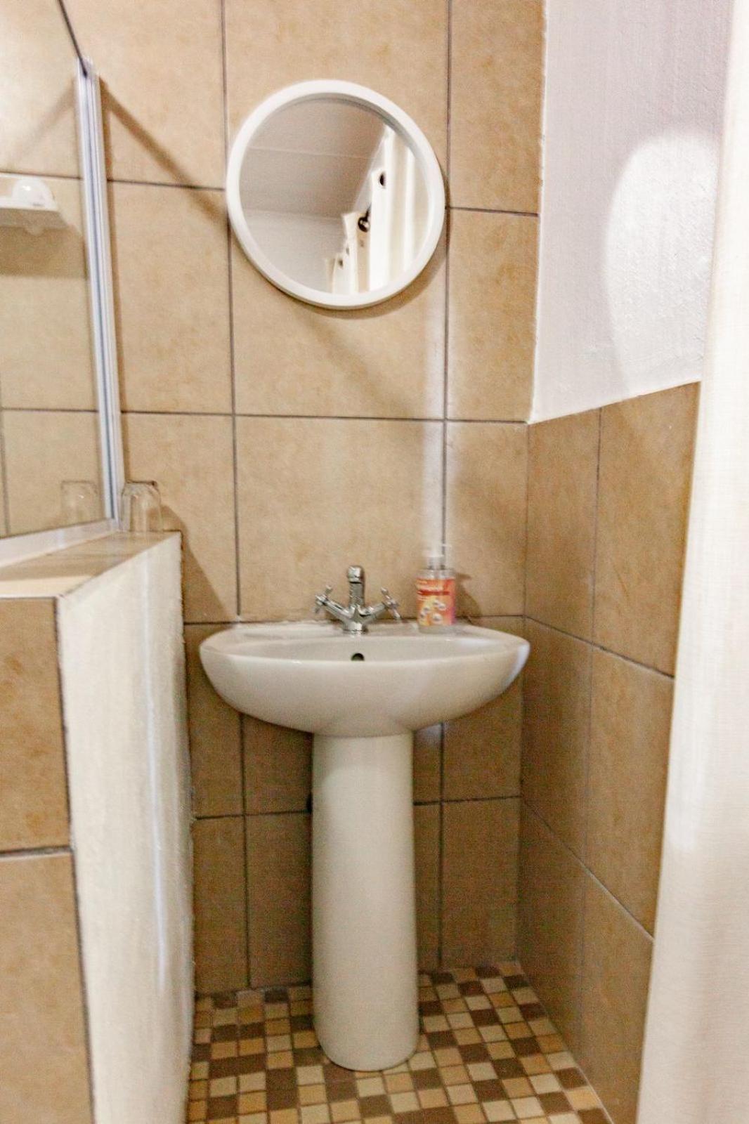 Deluxe Double or Twin Room photo 2