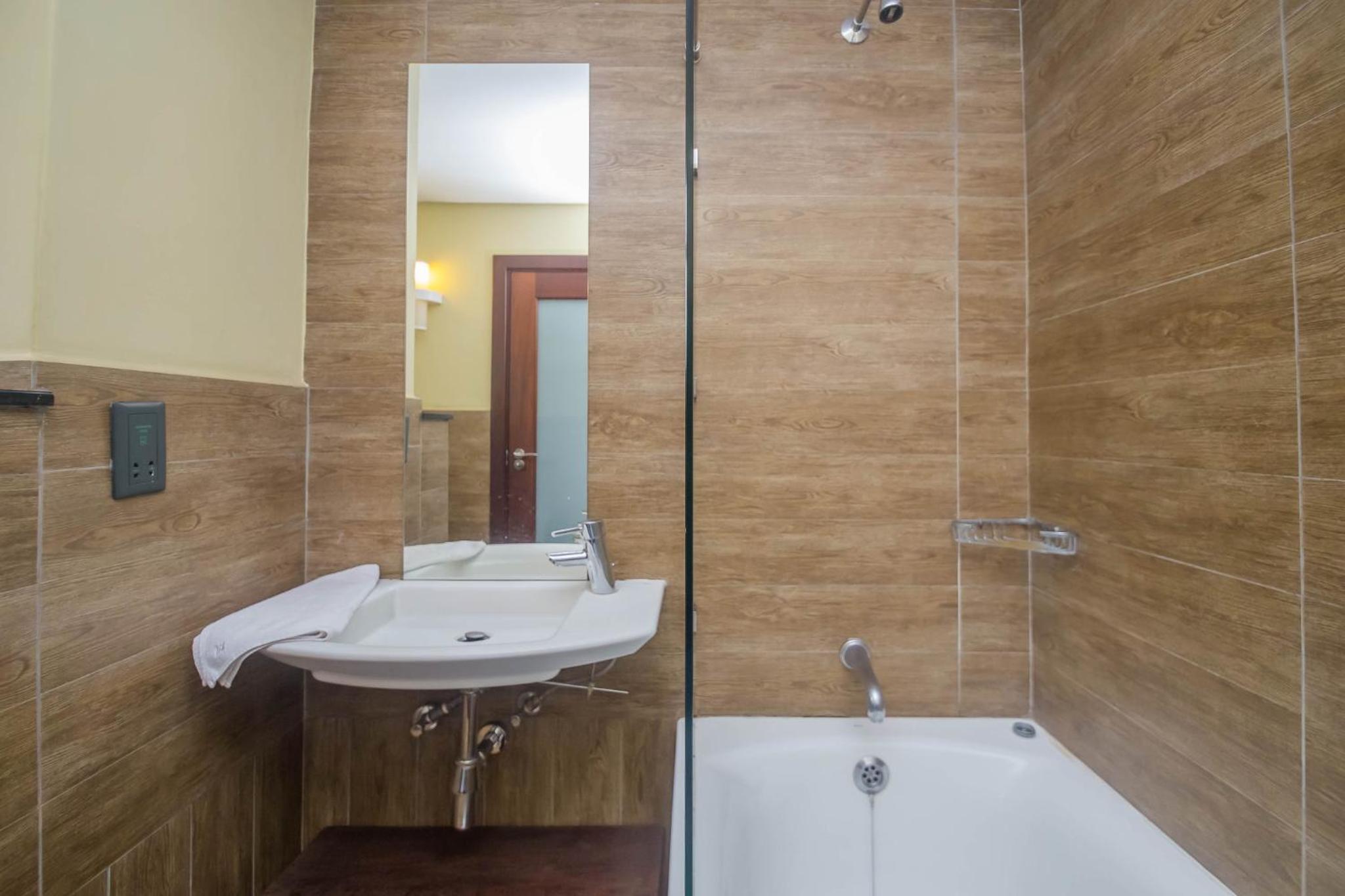 Two-Bedroom Apartment - Photo 5