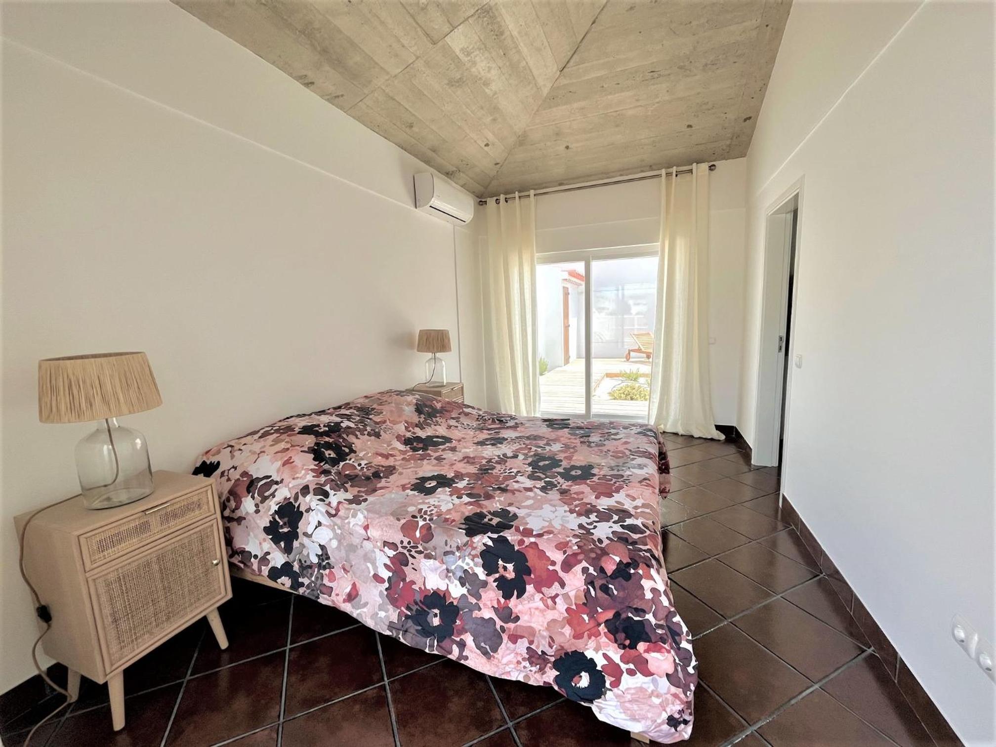 Villa photo 1