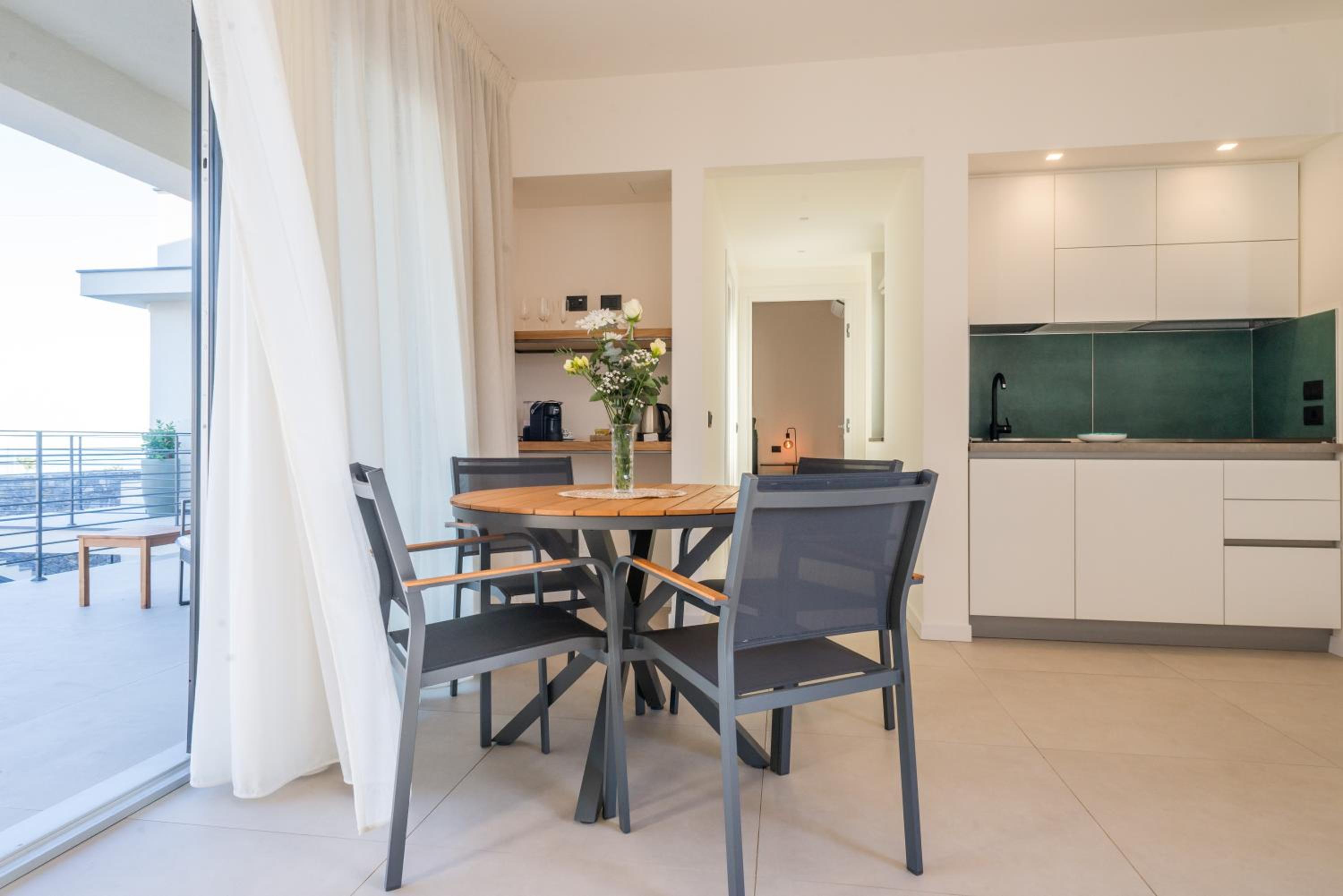 Superior Apartment photo 2