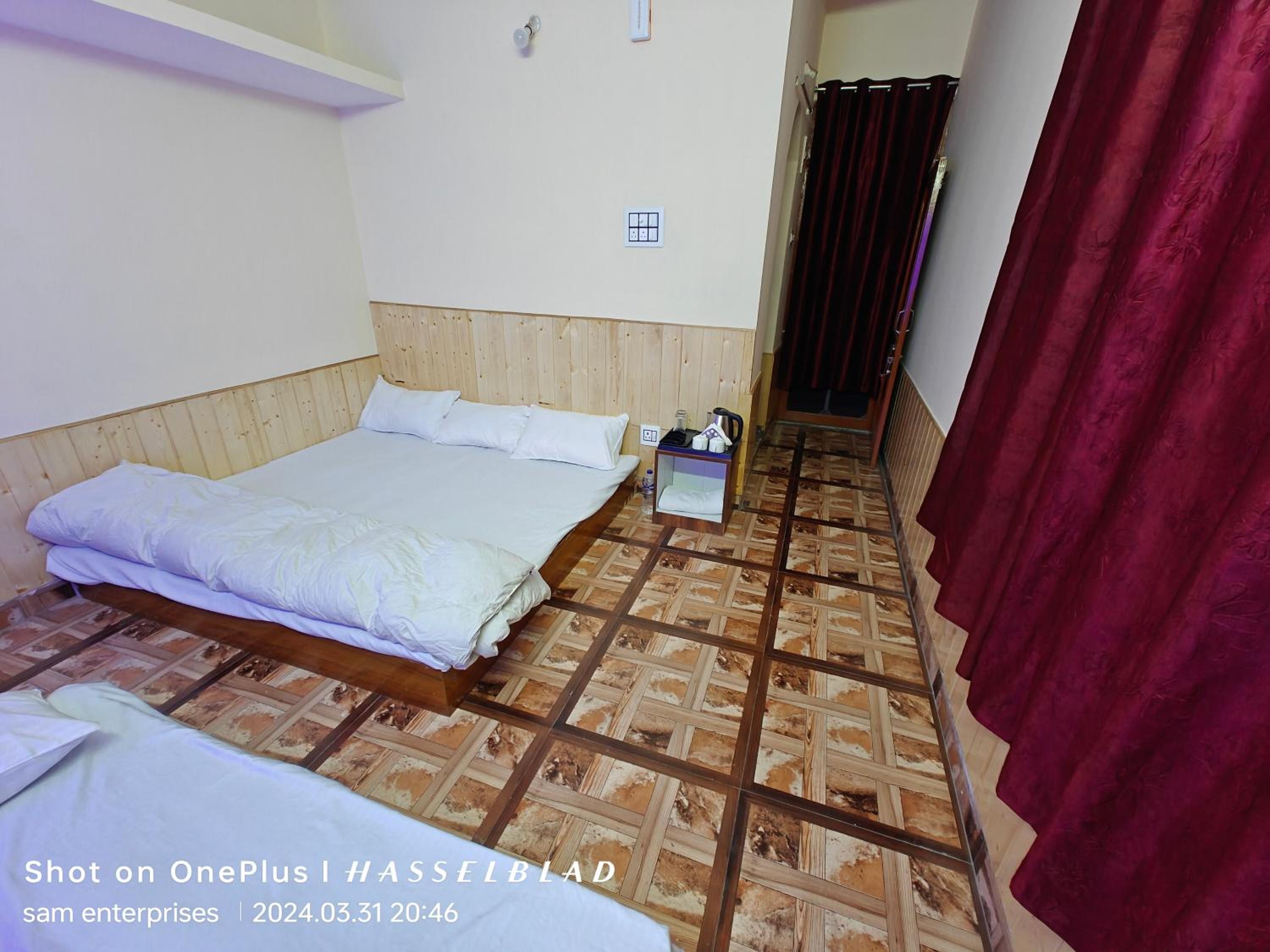 Double Room with Private Bathroom photo 3
