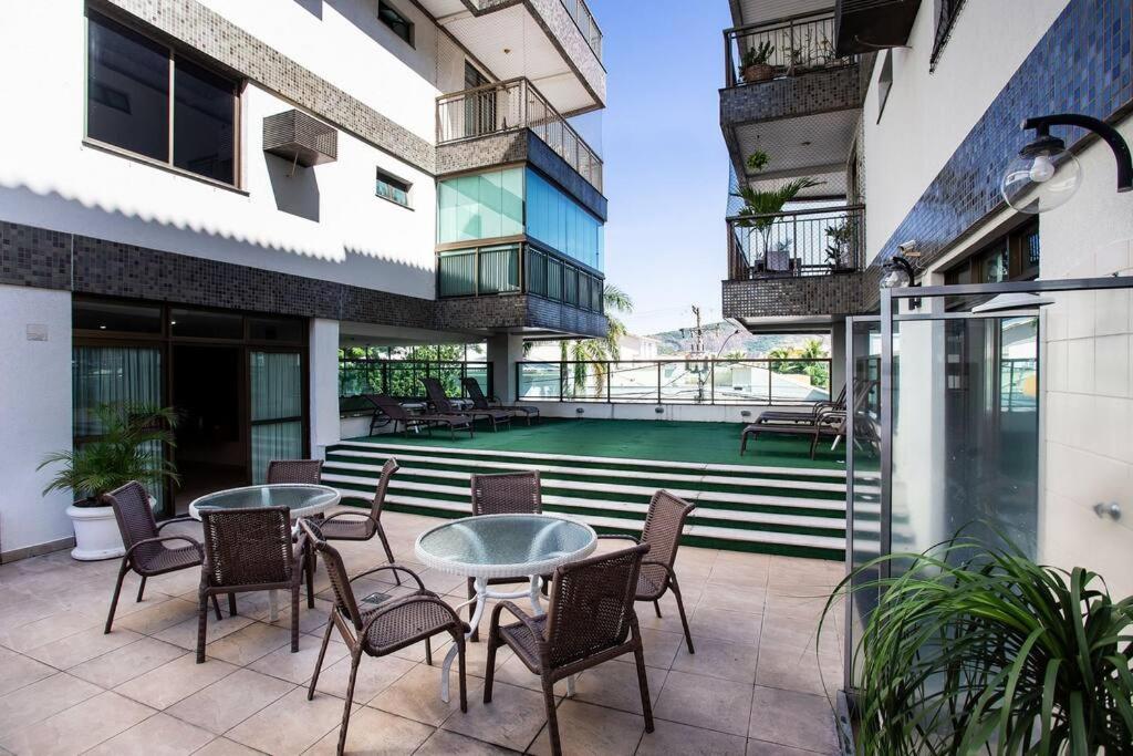 Apartment with Balcony photo 3