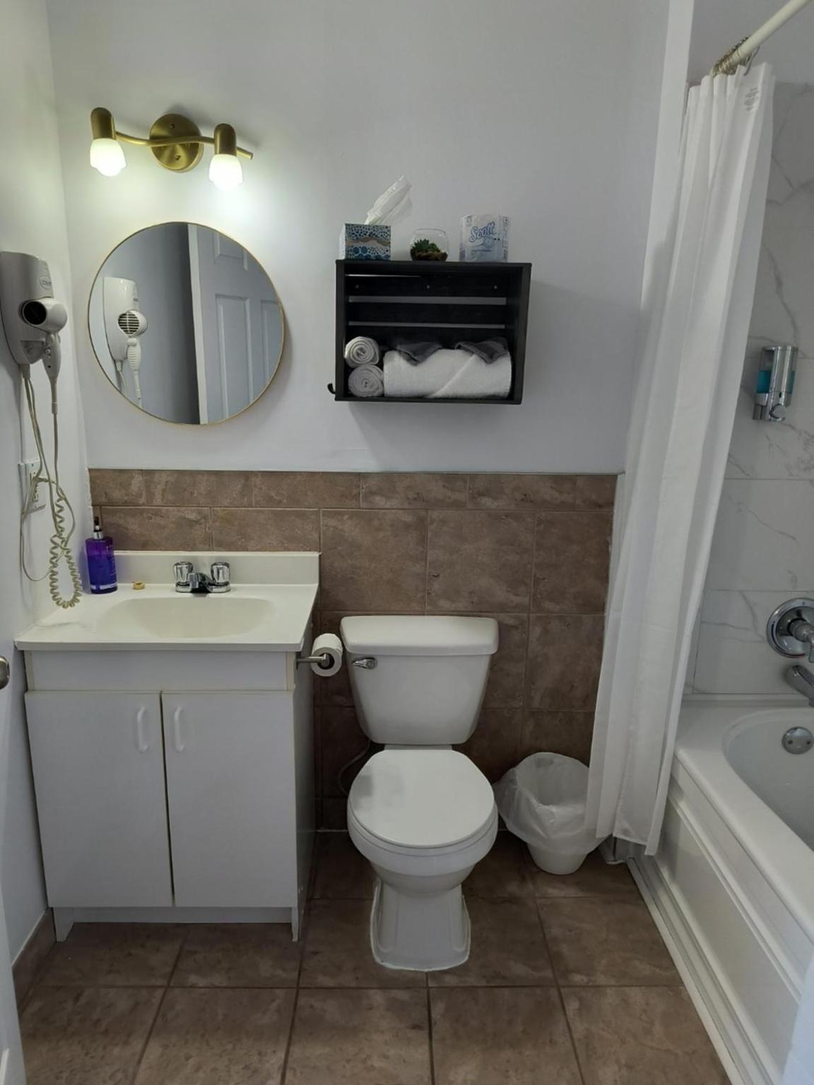 Double Room with Private Bathroom photo 3