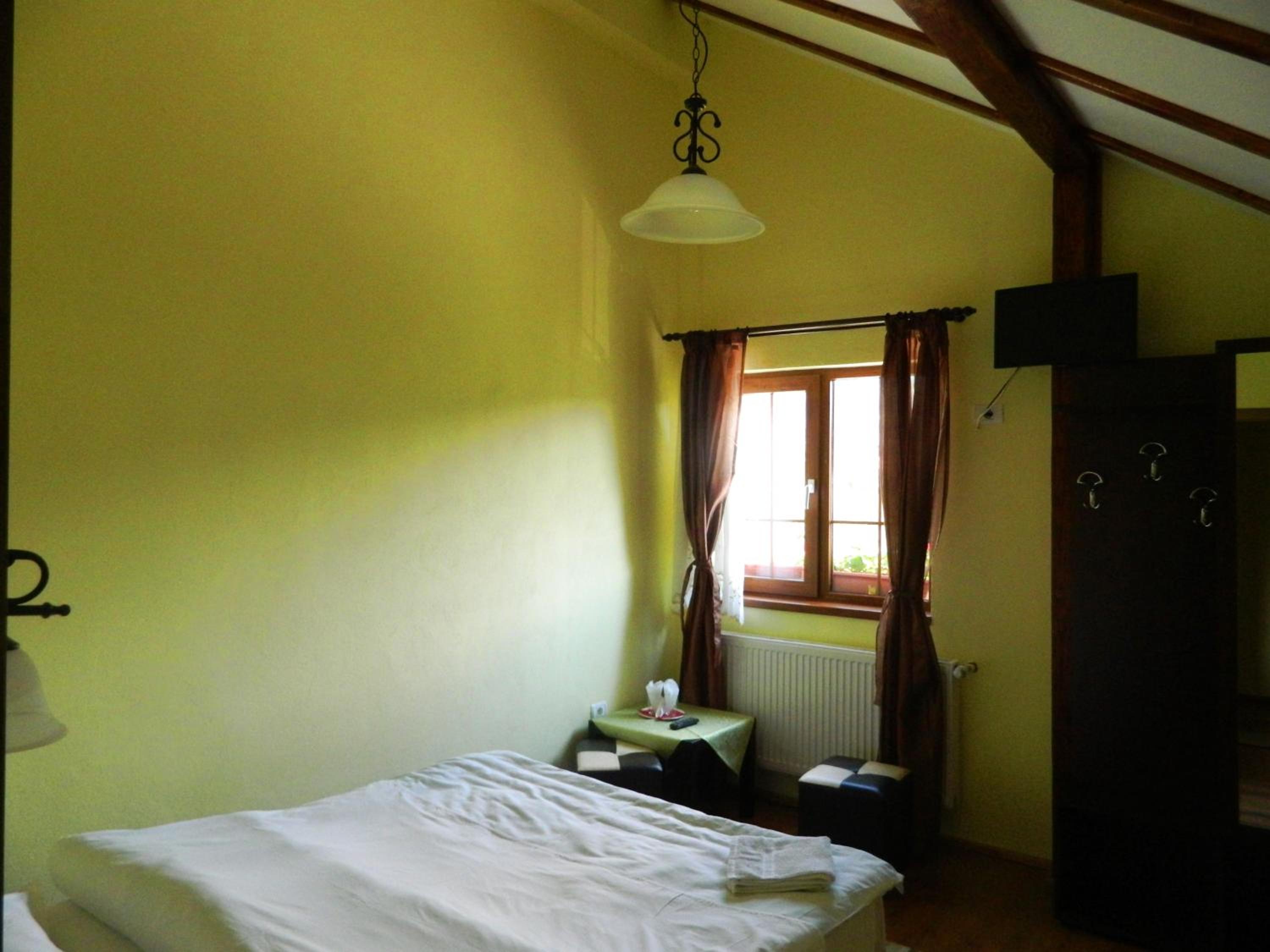 Standard Double Room - Photo 1