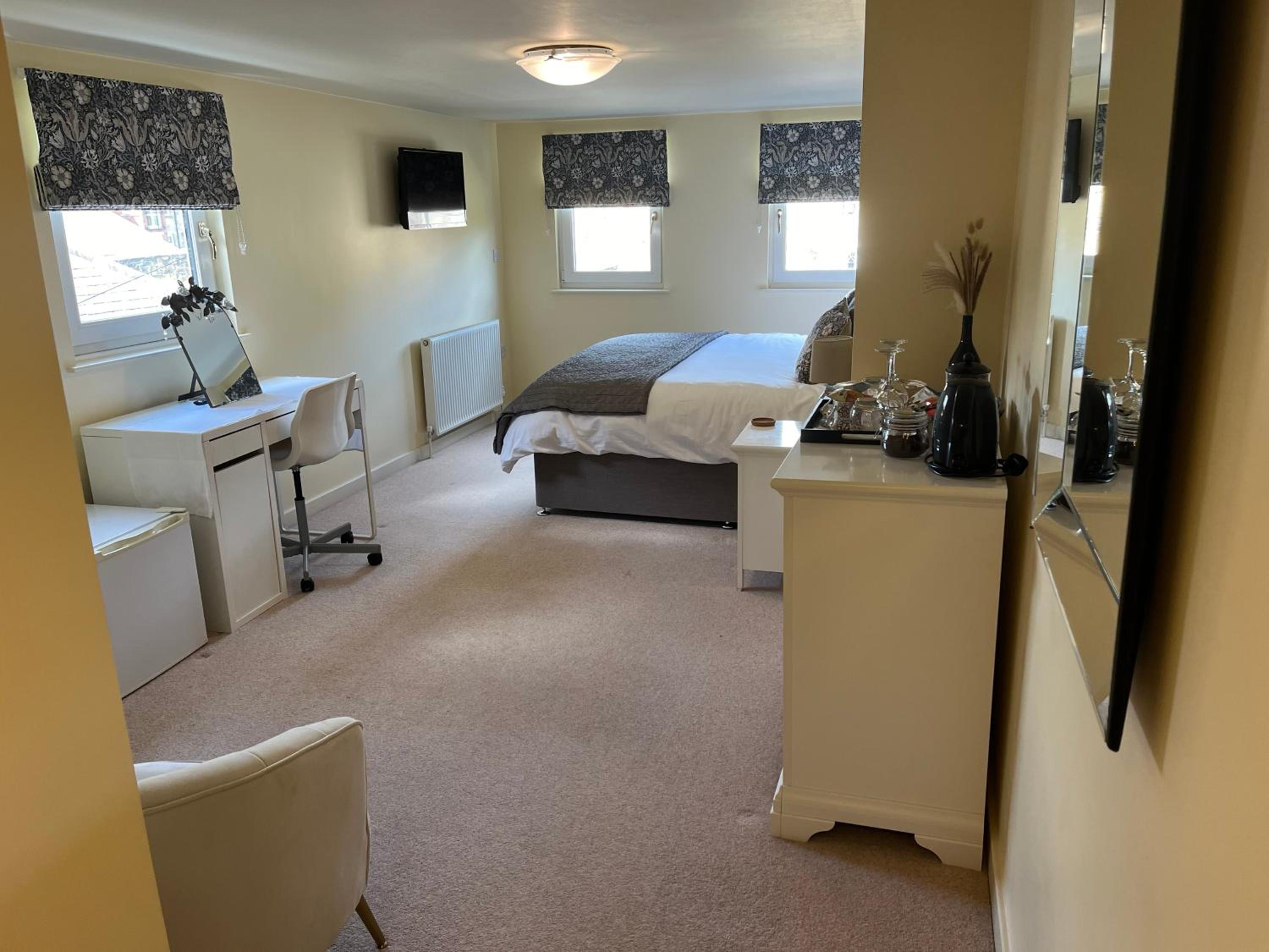 Deluxe Double Room with Shower photo 1