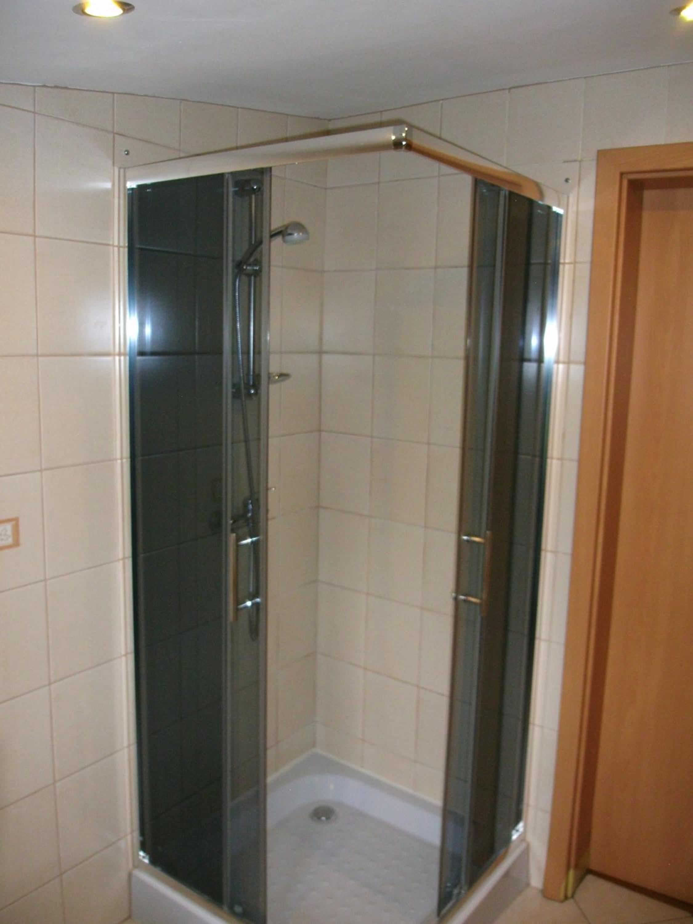 Double or Twin Room with Balcony - Photo 29