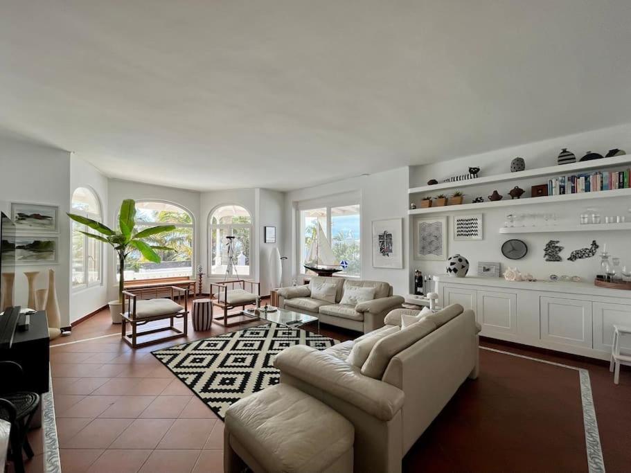 Villa de Tres Habitaciones